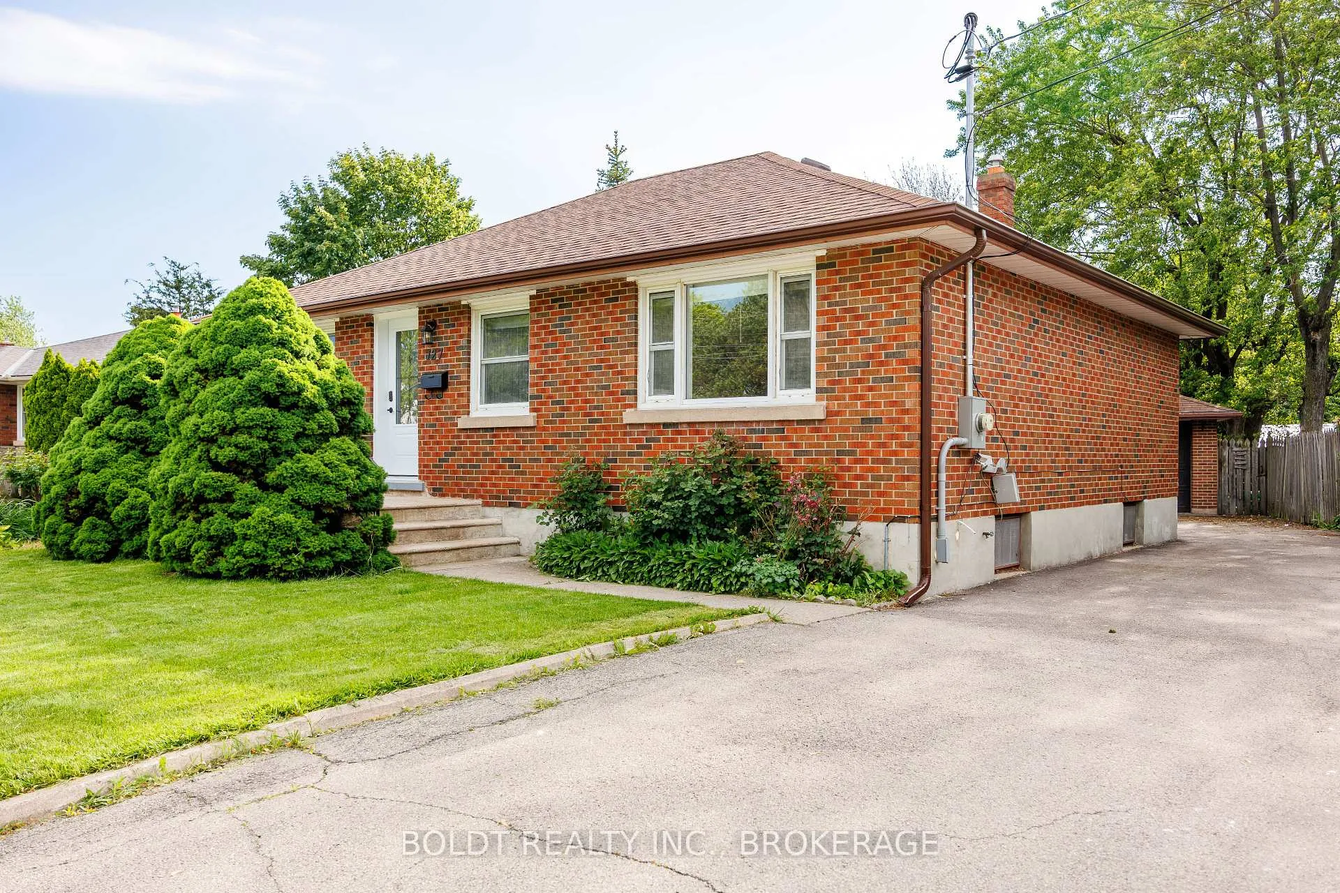 Front of Unit Unit#2, 127 Louth Street