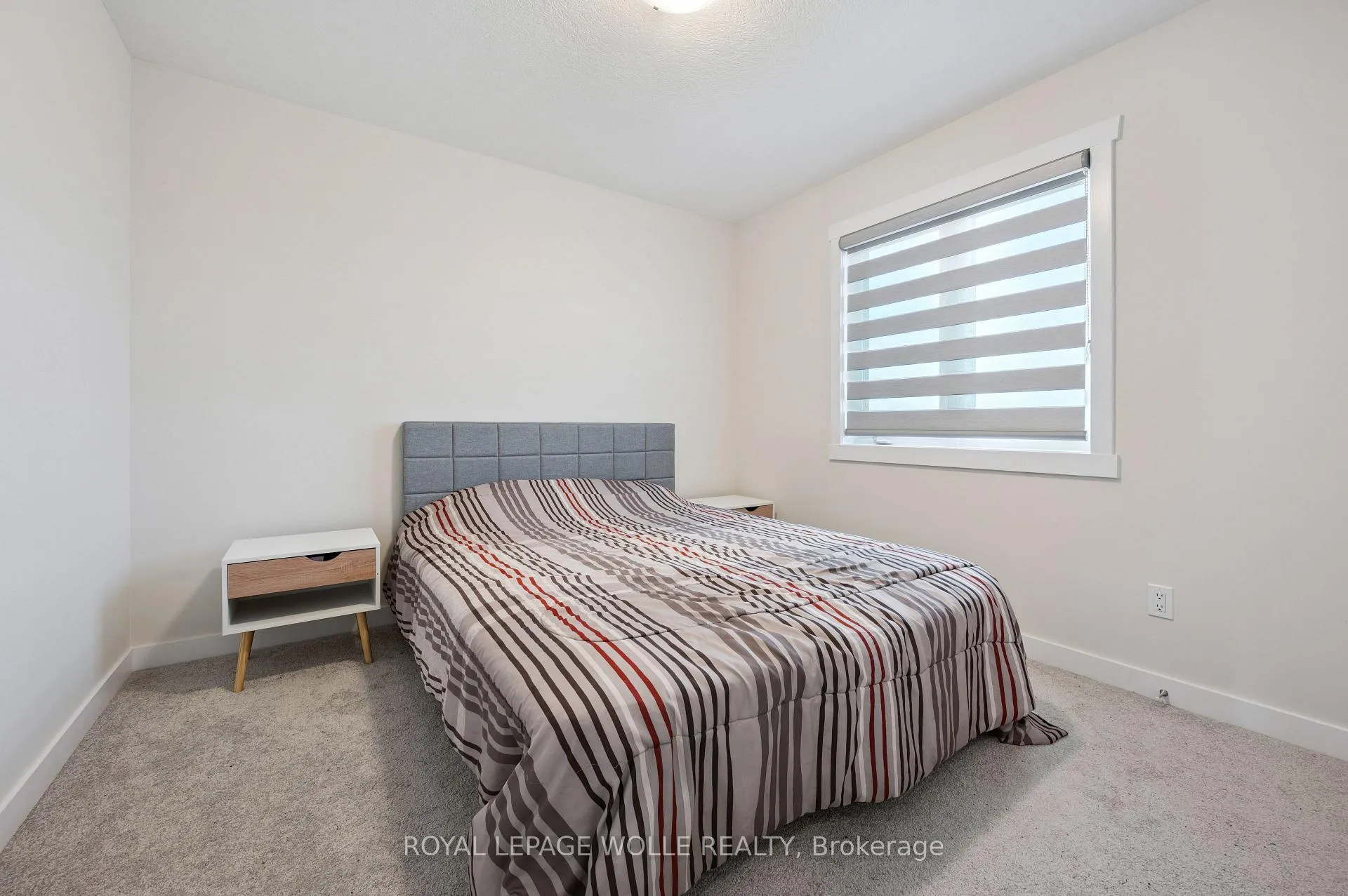 Photo 14 of 40 Moon Crescent, Cambridge — HOMEH