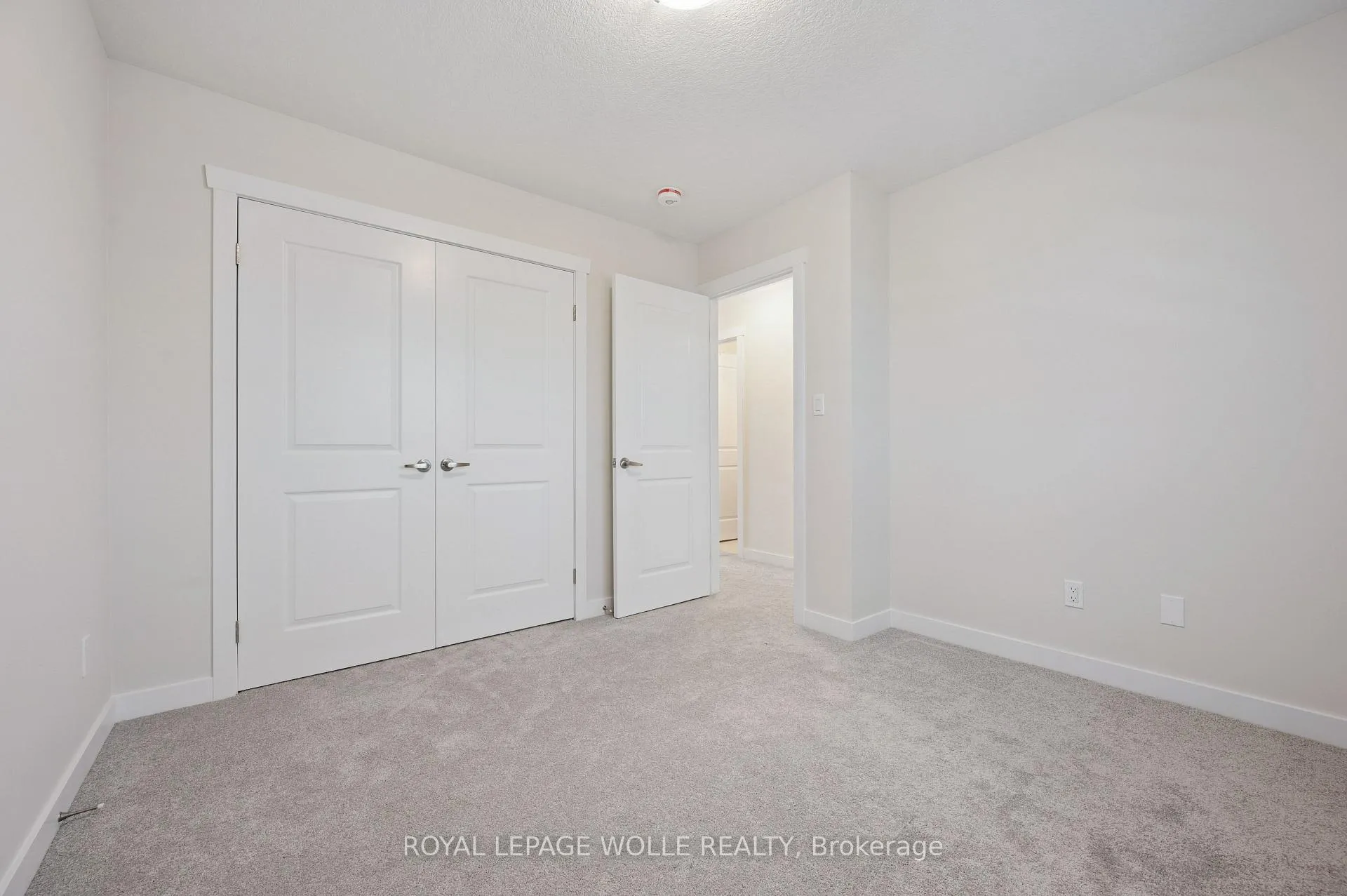 Photo 17 of 40 Moon Crescent, Cambridge — HOMEH