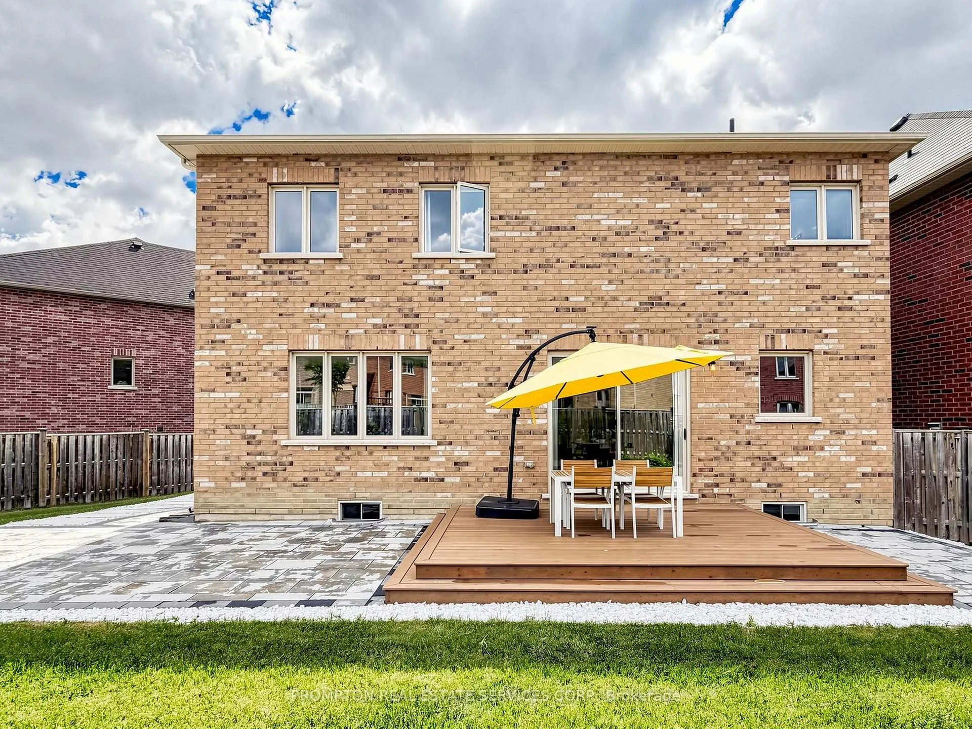 Photo 36 of 29 Beebe Crescent, Markham, Wismer — HOMEH
