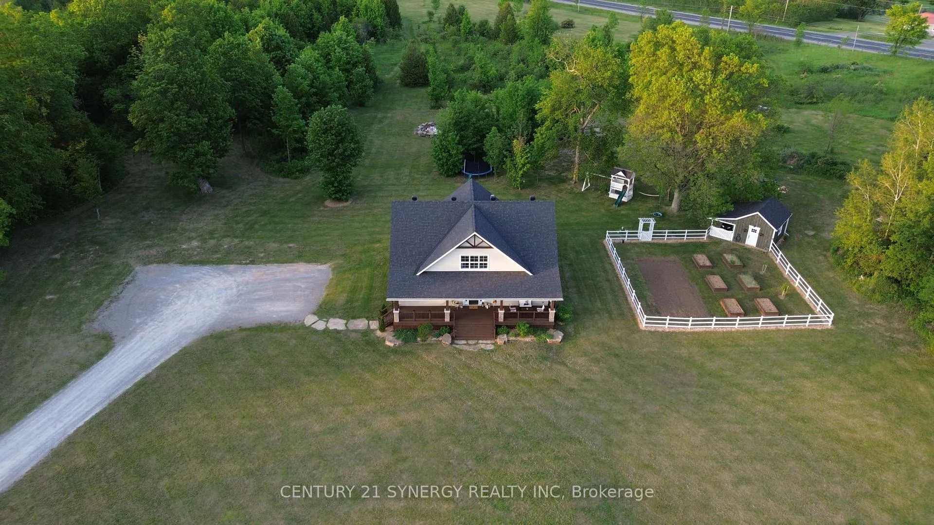 Photo 5 of 8 Otter Lake Road, Rideau Lakes, Rideau Lakes (South Elmsley) Twp — HOMEH