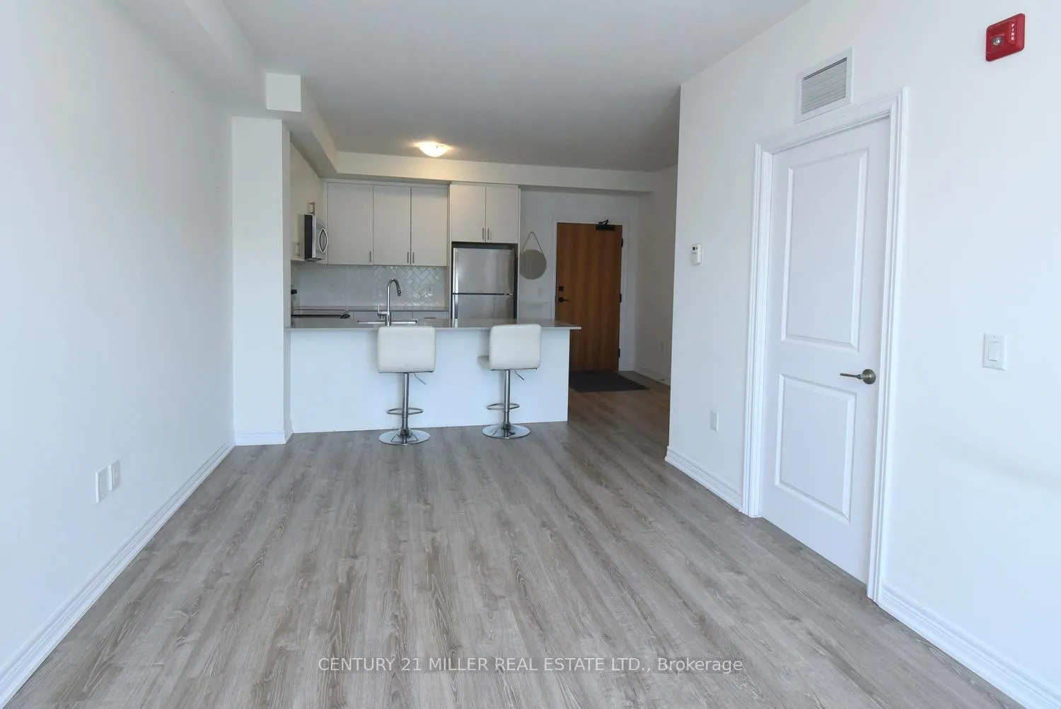Photo 7 of Unit 413, 121 Highway 8, Hamilton, Stoney Creek — HOMEH