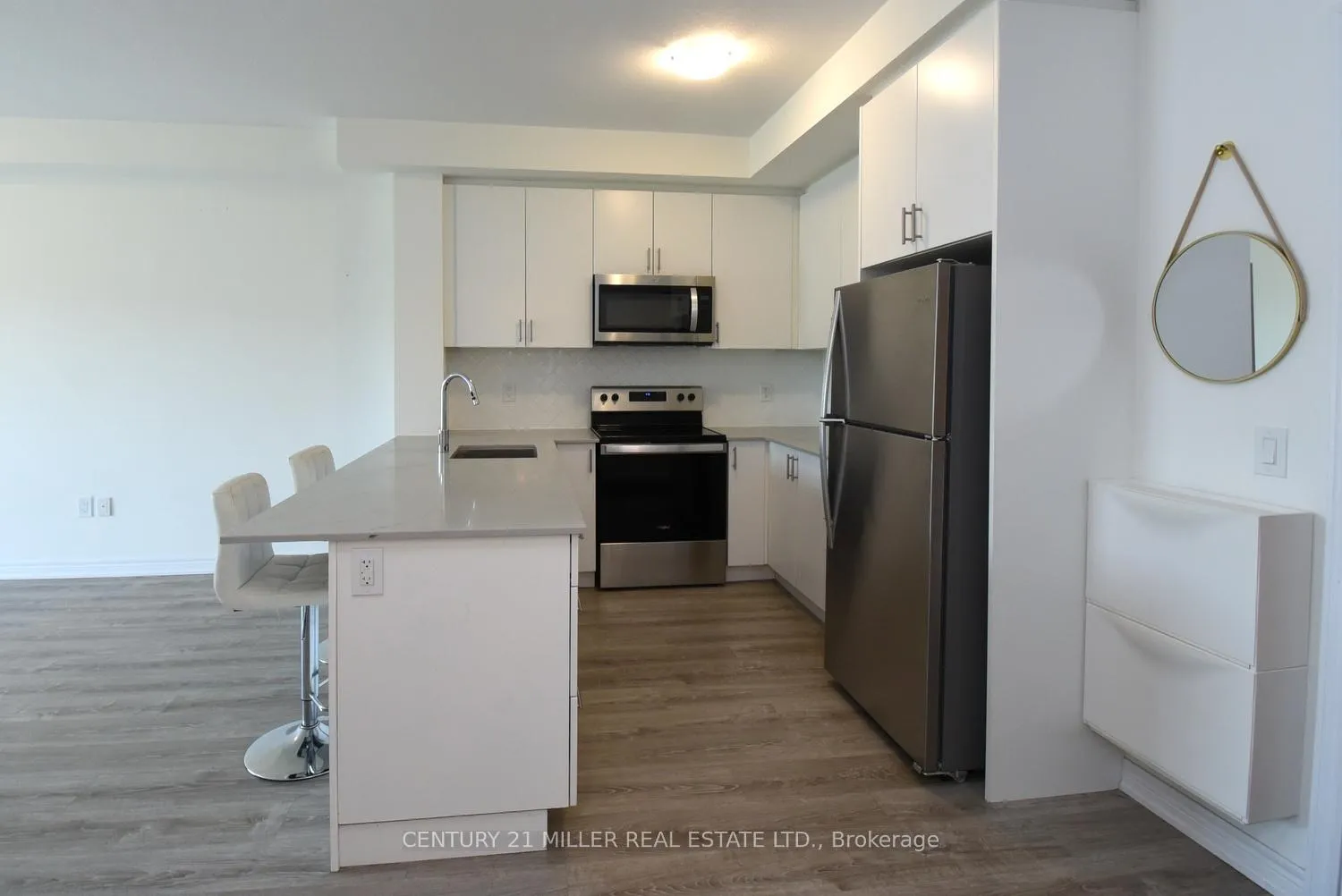 Photo 11 of Unit 413, 121 Highway 8, Hamilton, Stoney Creek — HOMEH