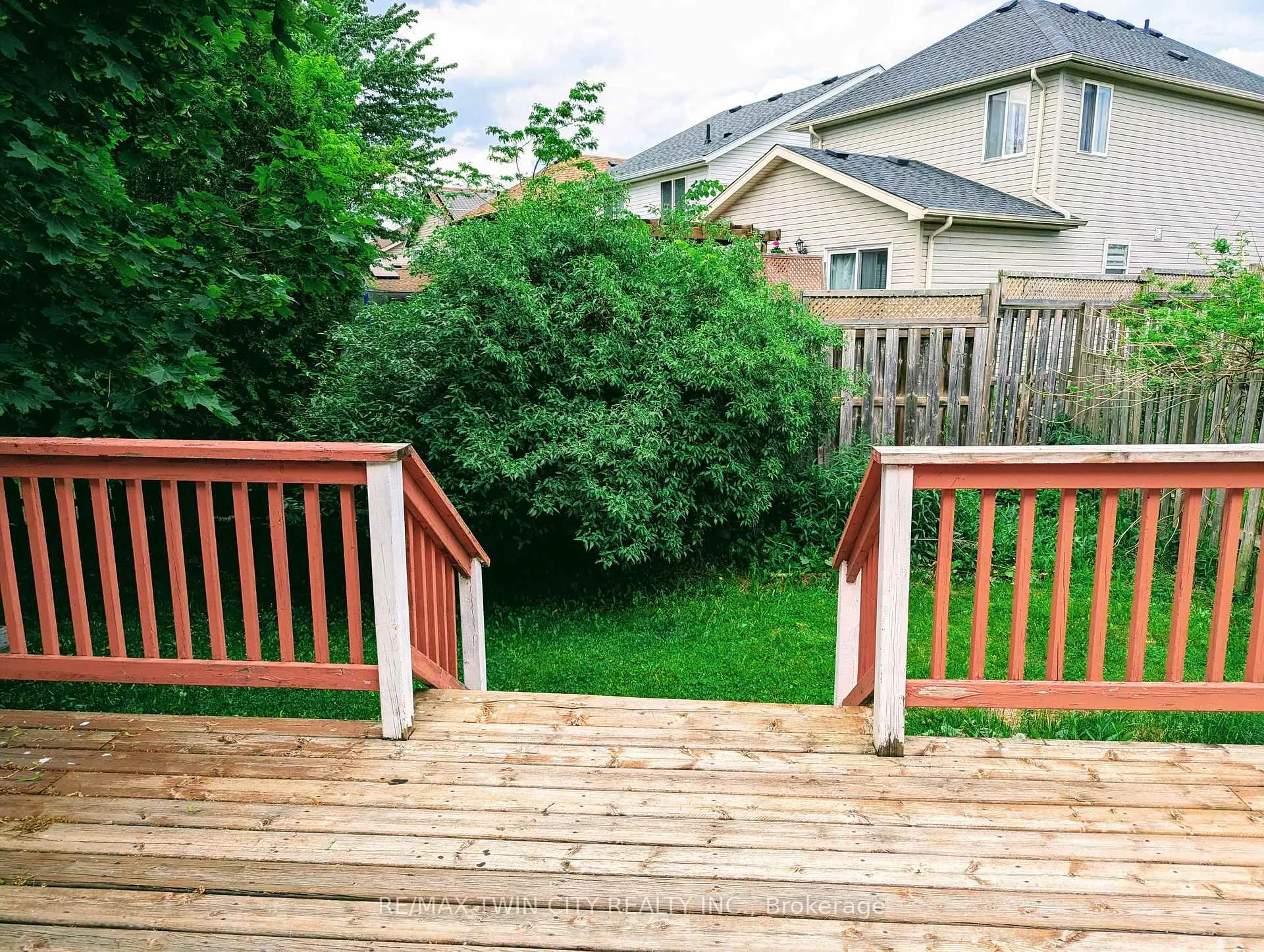 Photo 28 of 520 Chablis Drive, Waterloo — HOMEH