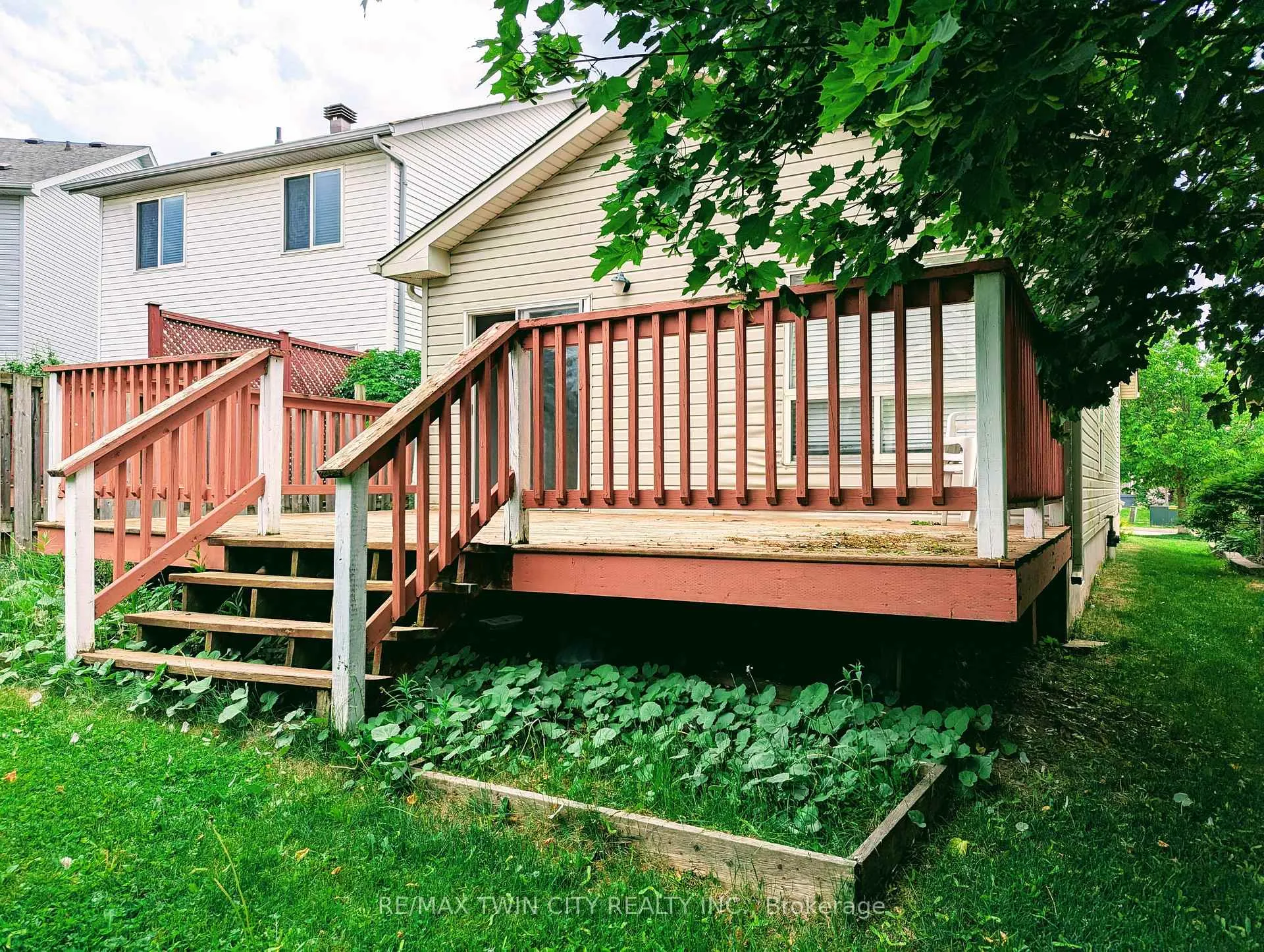 Photo 30 of 520 Chablis Drive, Waterloo — HOMEH