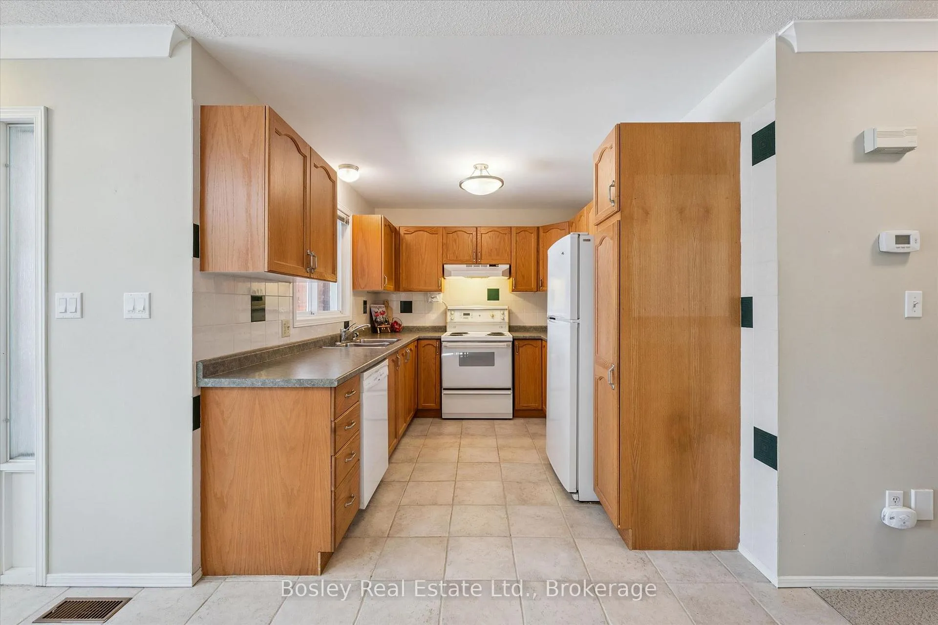 Photo 13 of Unit #29, 1030 Colborne Street E, Brantford — HOMEH