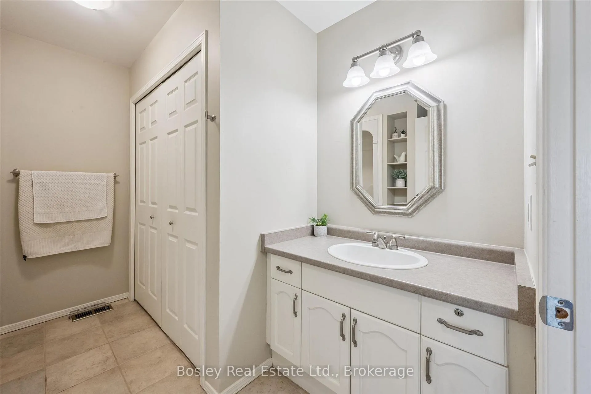 Photo 20 of Unit #29, 1030 Colborne Street E, Brantford — HOMEH