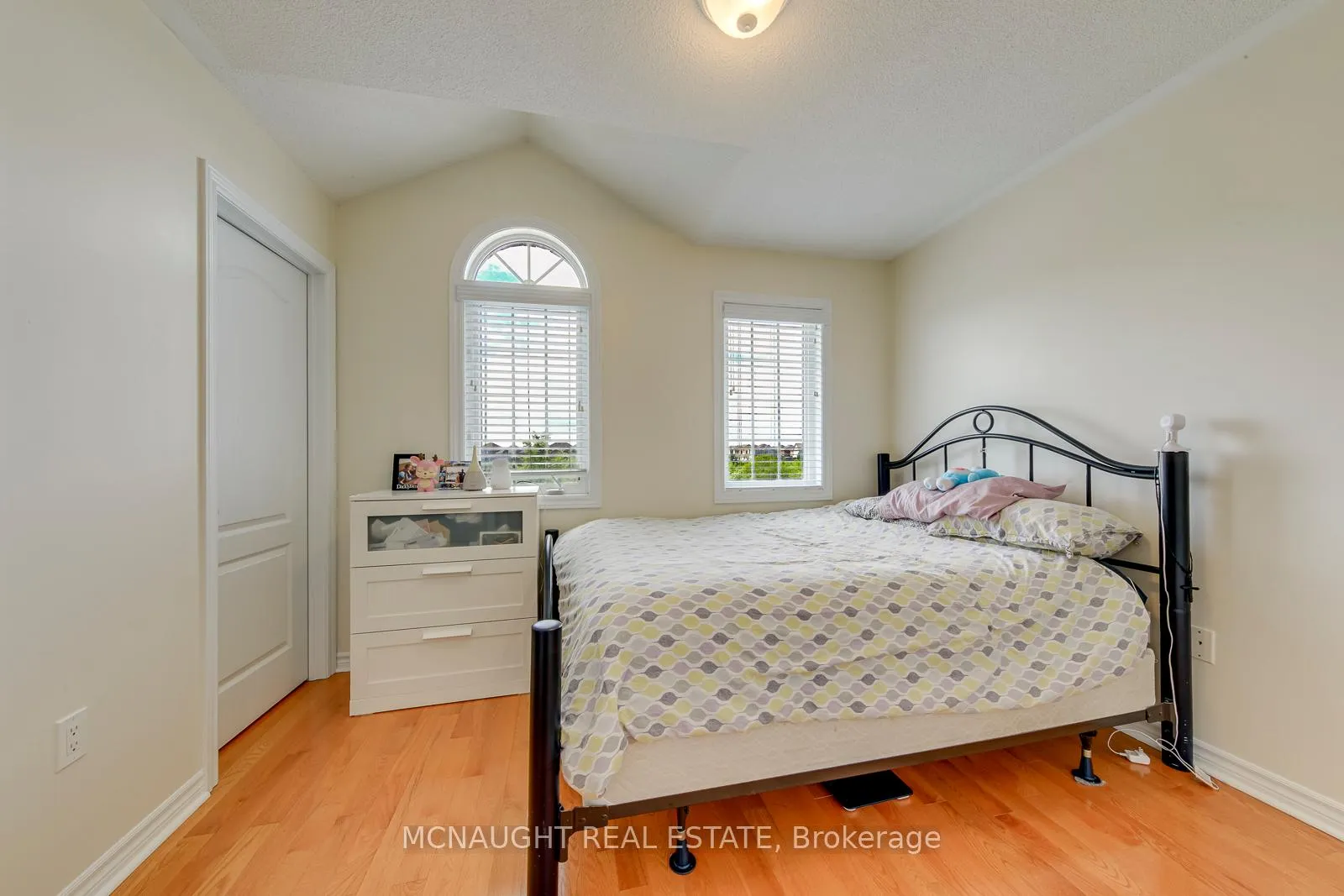Photo 28 of 200 Bellchase Trail, Brampton, Bram East — HOMEH