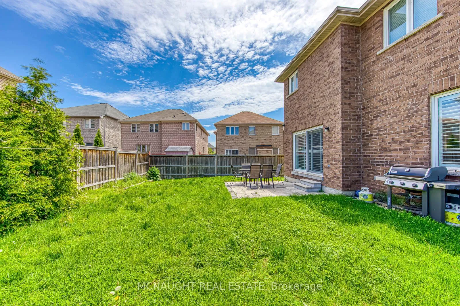 Photo 35 of 200 Bellchase Trail, Brampton, Bram East — HOMEH