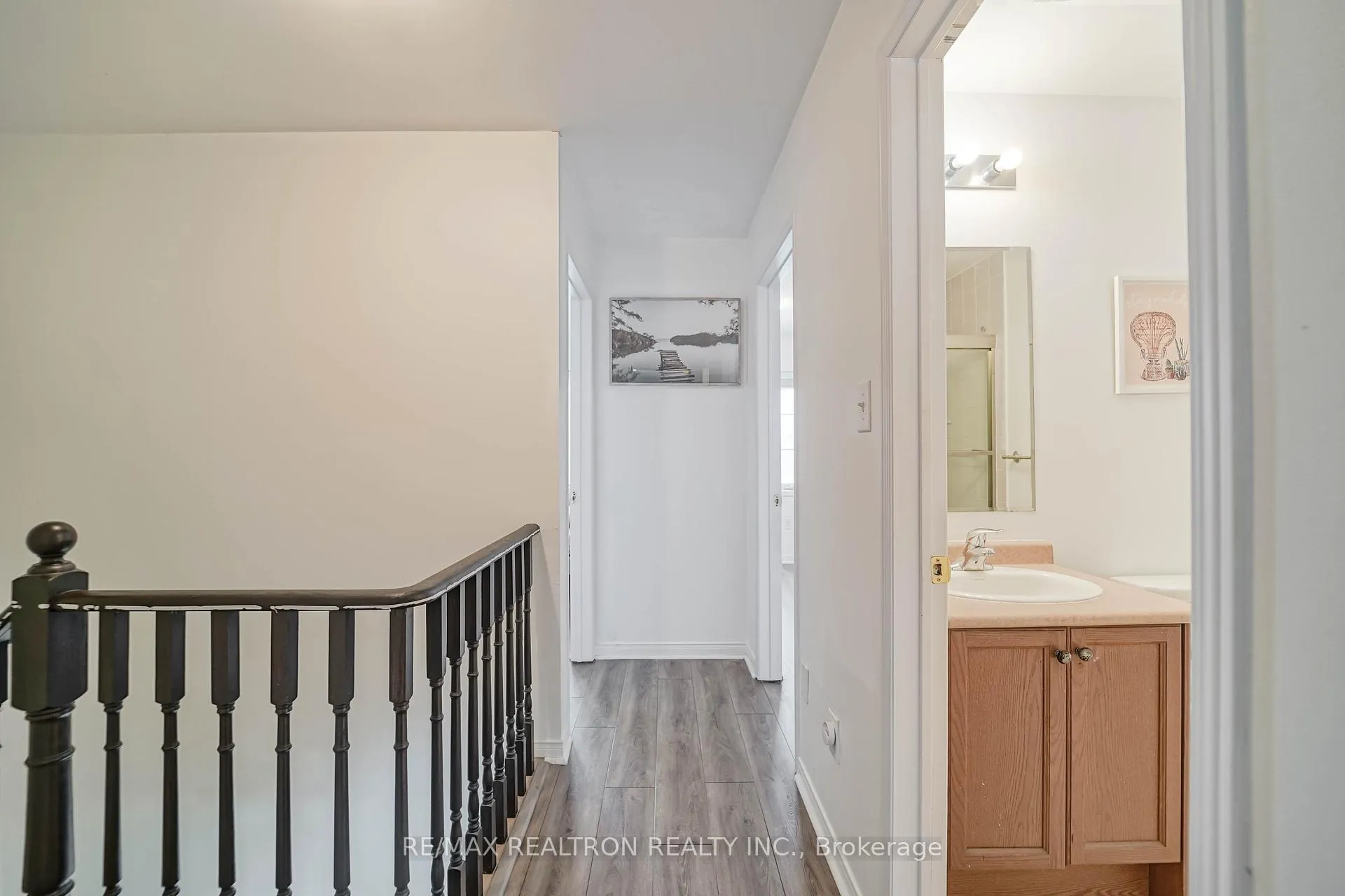 Photo 22 of 401 Rossland Road E, Ajax, Central East — HOMEH