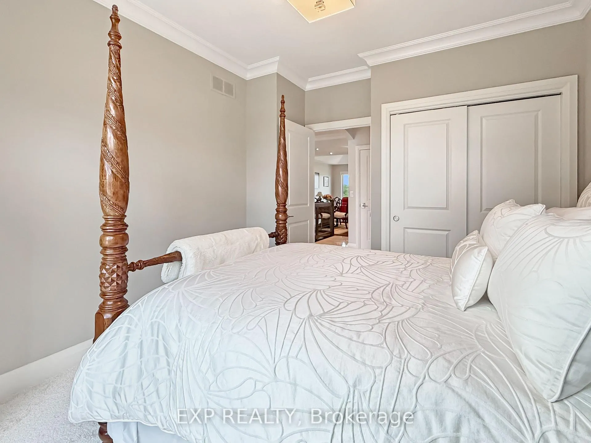 Photo 8 of 121 Turnberry Trail, Welland, Hwy 406/Welland — HOMEH