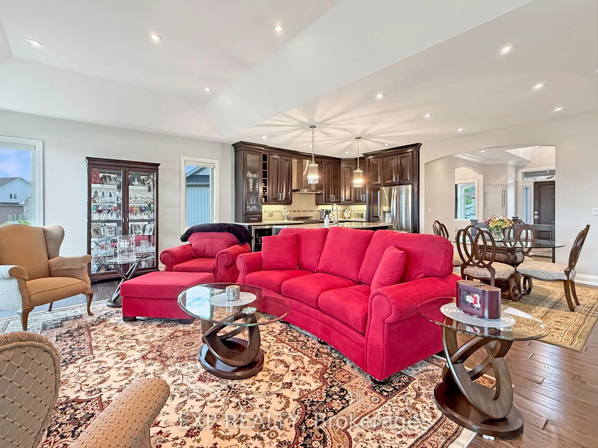 Photo 15 of 121 Turnberry Trail, Welland, Hwy 406/Welland — HOMEH