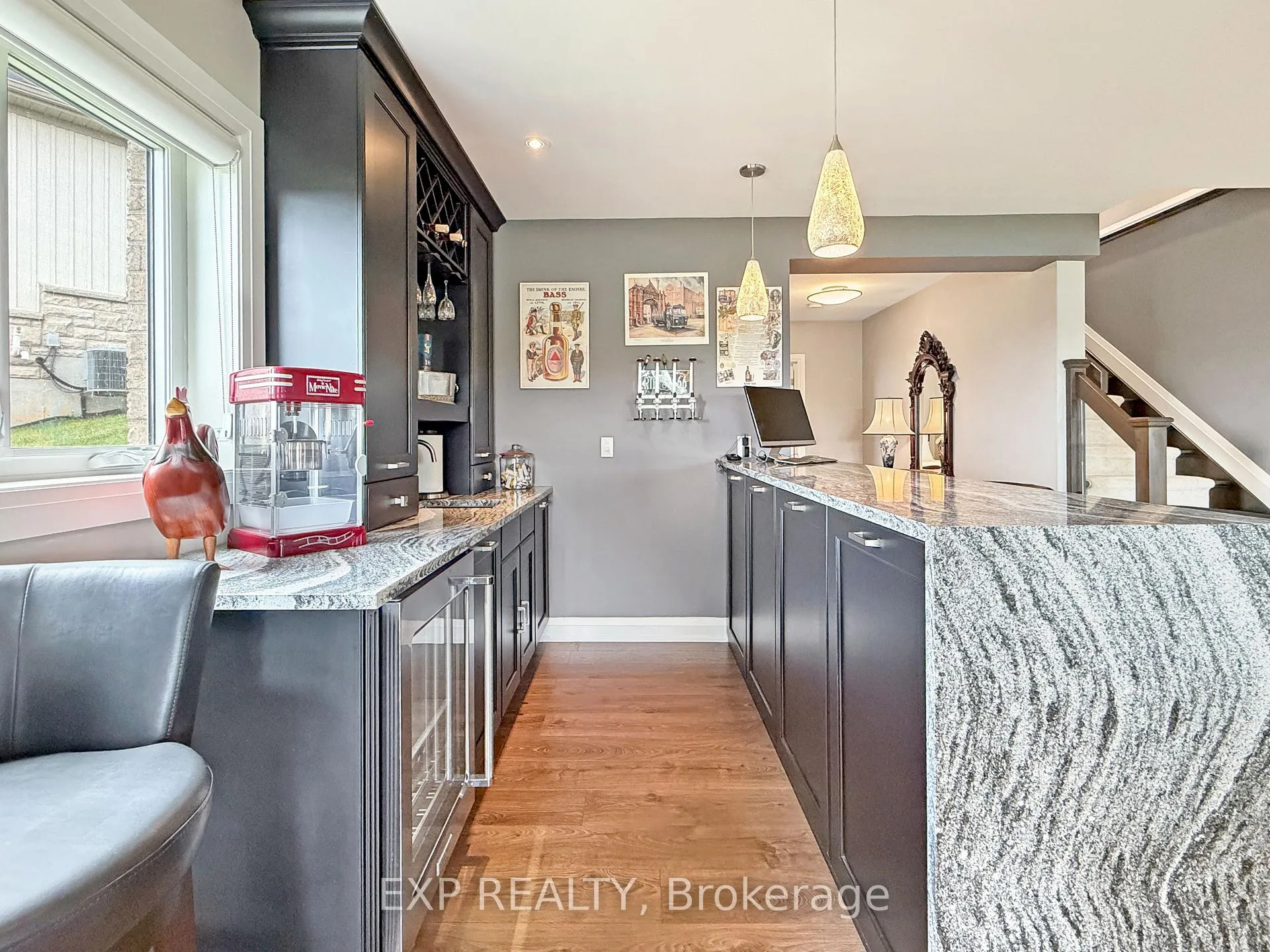 Photo 27 of 121 Turnberry Trail, Welland, Hwy 406/Welland — HOMEH
