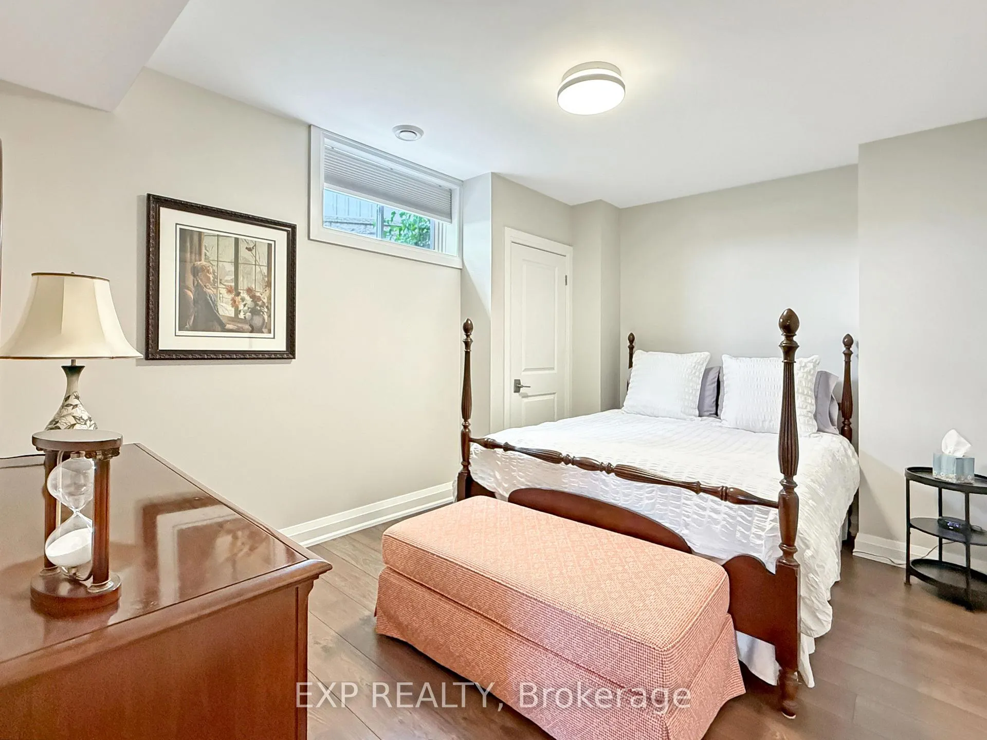 Photo 30 of 121 Turnberry Trail, Welland, Hwy 406/Welland — HOMEH