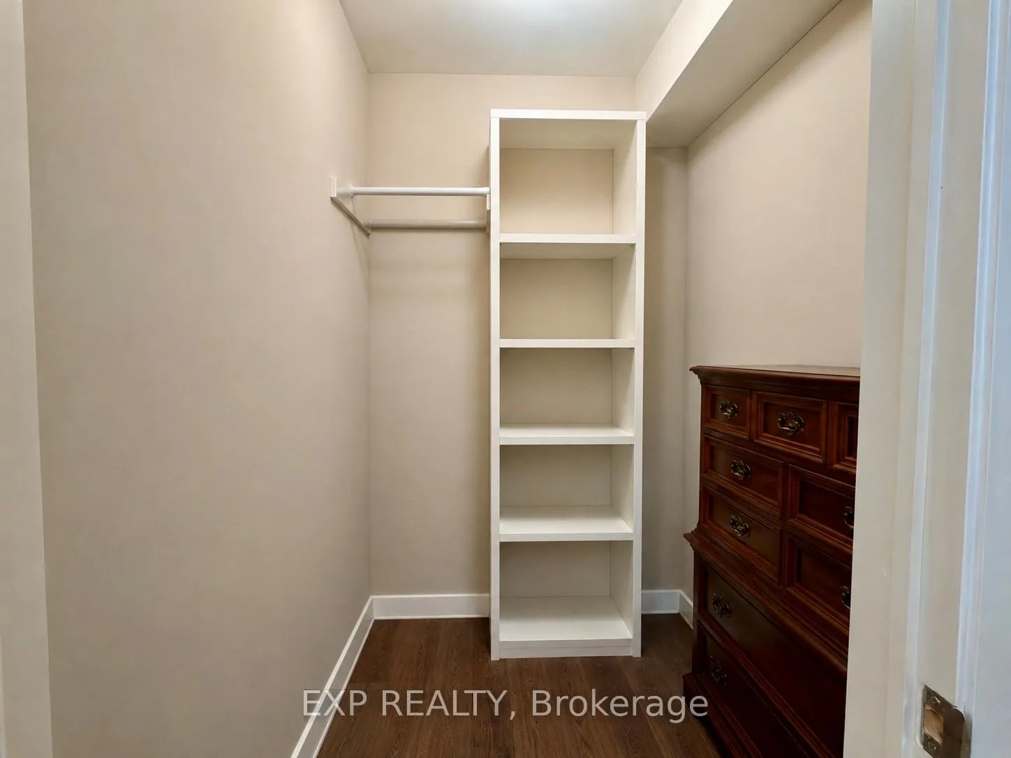 Photo 31 of 121 Turnberry Trail, Welland, Hwy 406/Welland — HOMEH