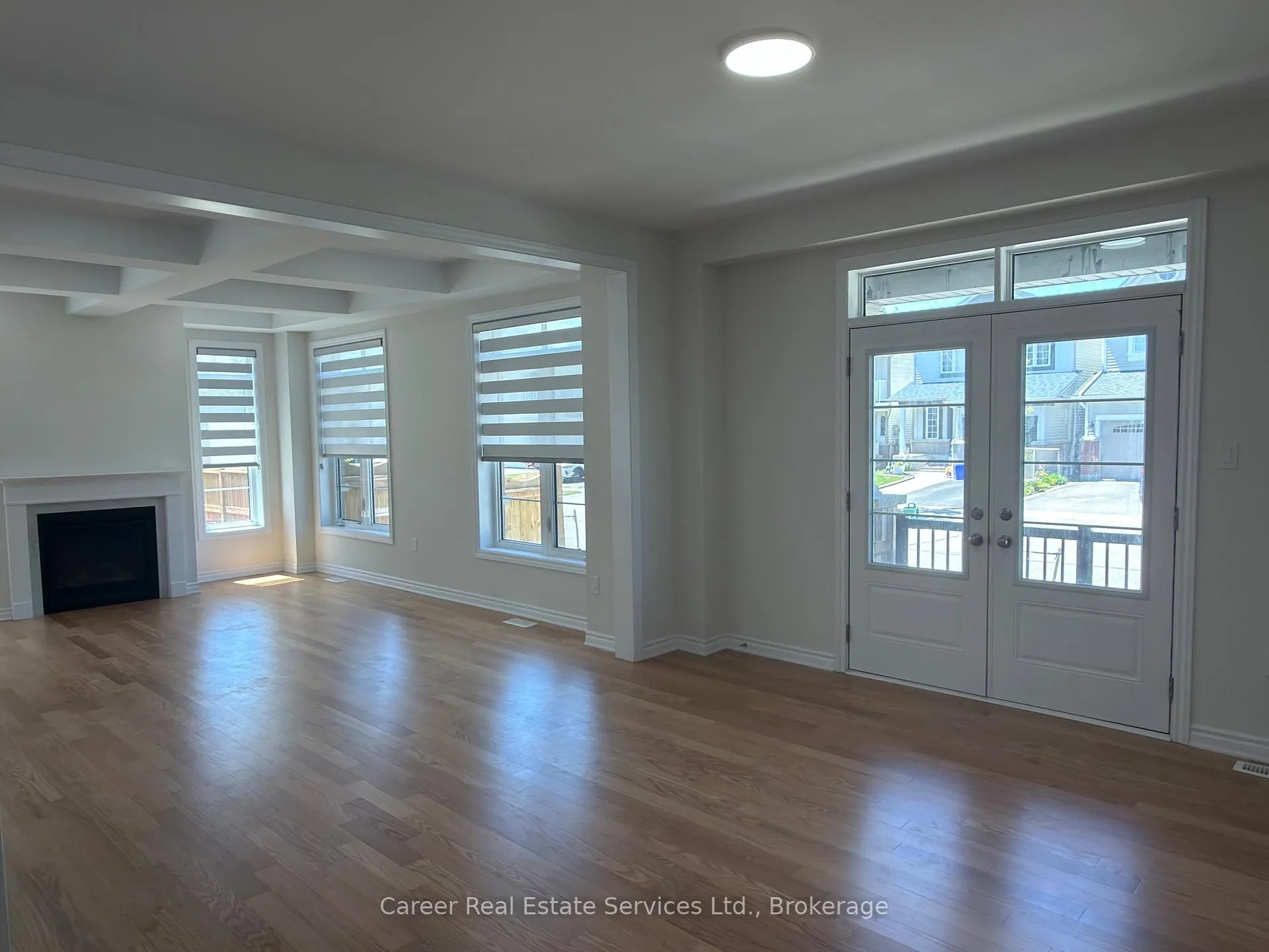 Photo 4 of 1 Waterfront Crescent, Whitby, Port Whitby — HOMEH