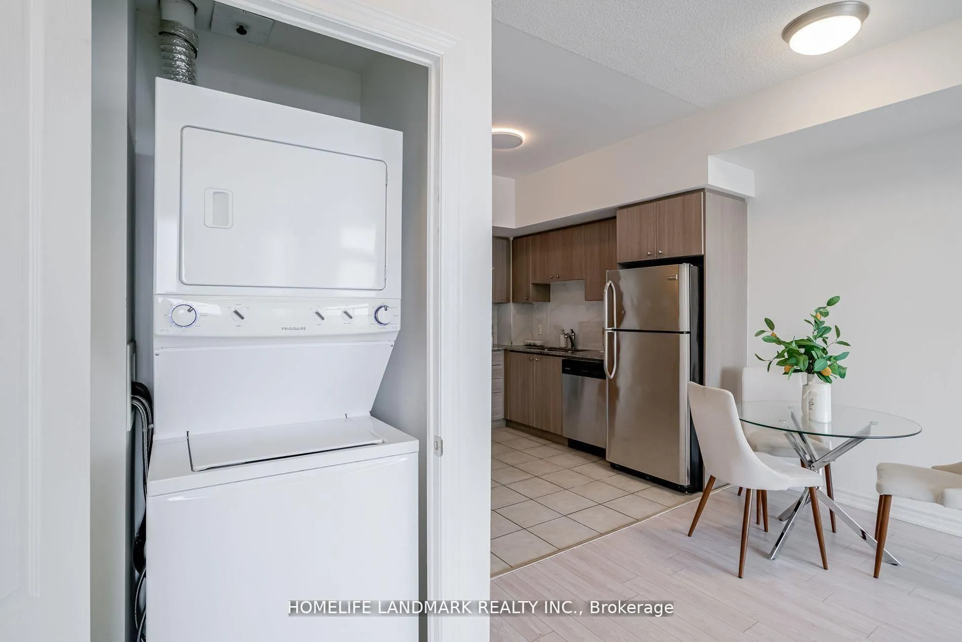 Photo 13 of Unit 921, 8323 Kennedy Road, Markham, Village Green-South Unionville — HOMEH