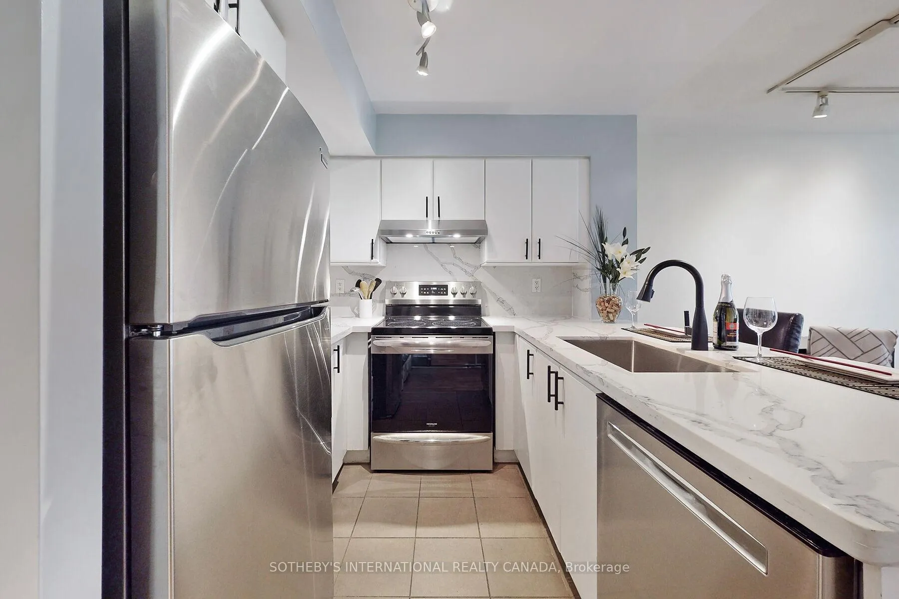 Photo 4 of Unit 410, 230 King Street E, Toronto, Moss Park — HOMEH