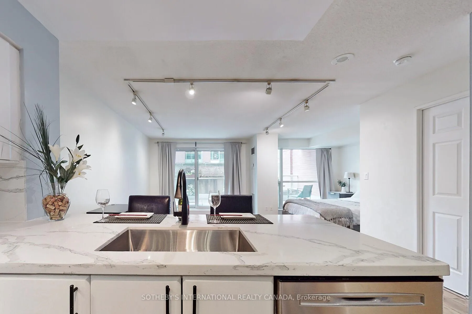 Photo 5 of Unit 410, 230 King Street E, Toronto, Moss Park — HOMEH