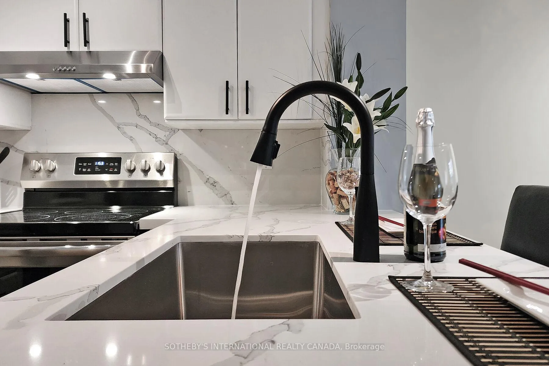 Photo 8 of Unit 410, 230 King Street E, Toronto, Moss Park — HOMEH