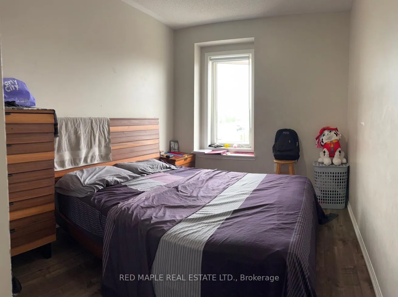 Photo 4 of 3 Vanhorne Close, Brampton, Northwest Brampton — HOMEH