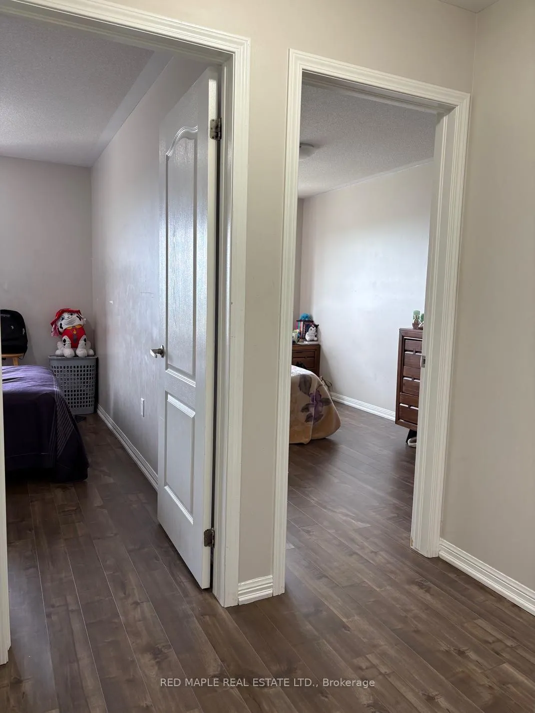 Photo 7 of 3 Vanhorne Close, Brampton, Northwest Brampton — HOMEH