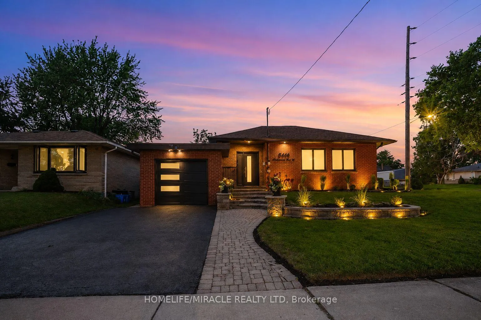 Photo 1 of 544 Adelaide Avenue W, Oshawa, Stevenson — HOMEH