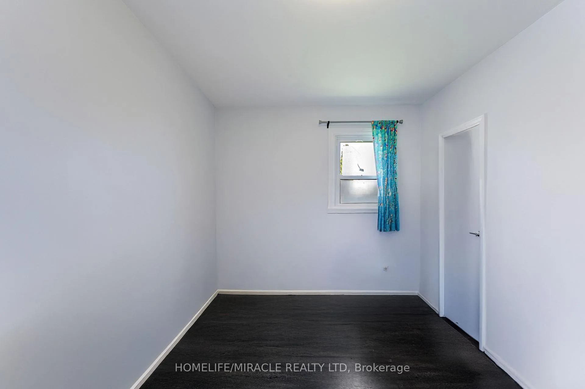 Photo 14 of 544 Adelaide Avenue W, Oshawa, Stevenson — HOMEH