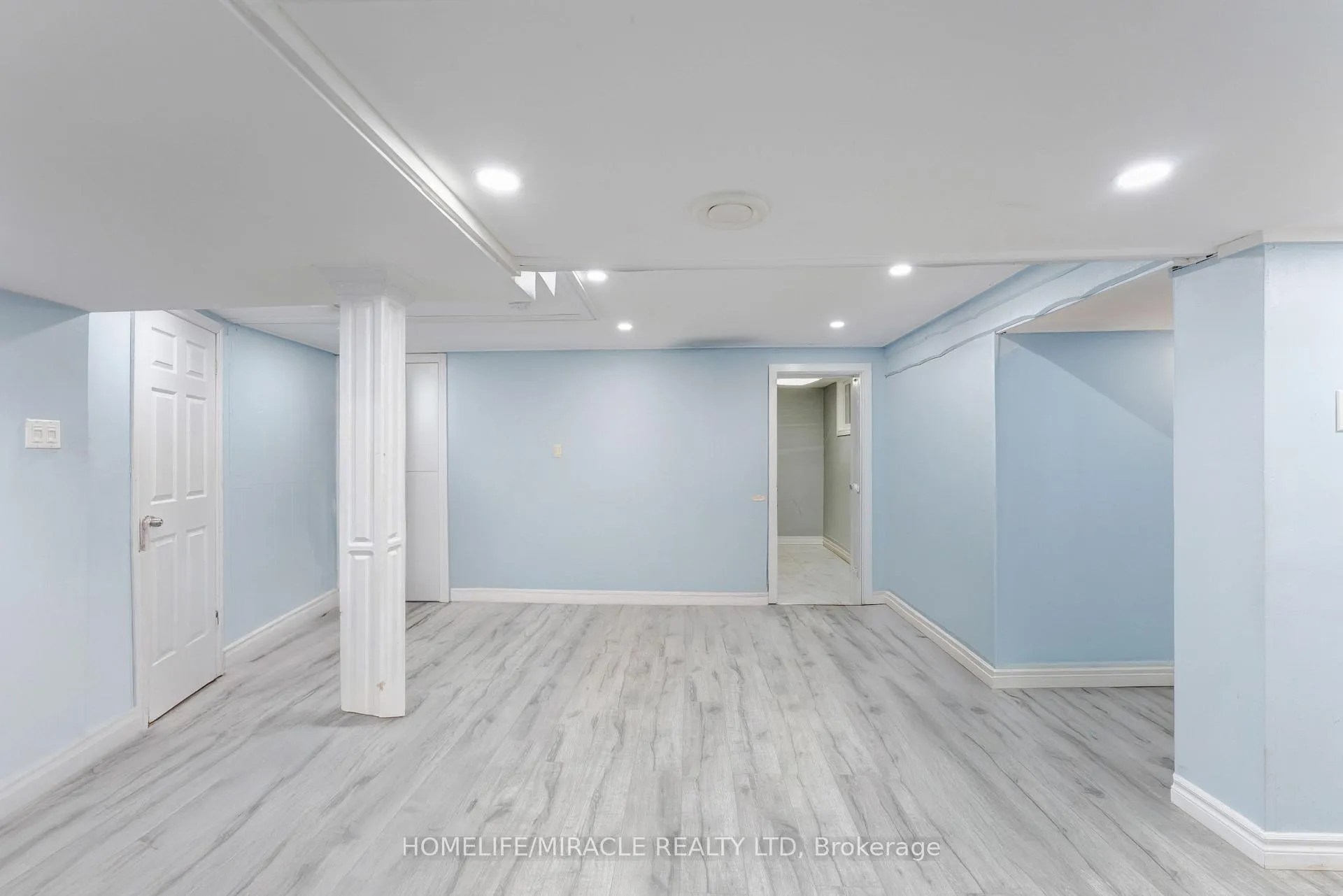 Photo 22 of 544 Adelaide Avenue W, Oshawa, Stevenson — HOMEH