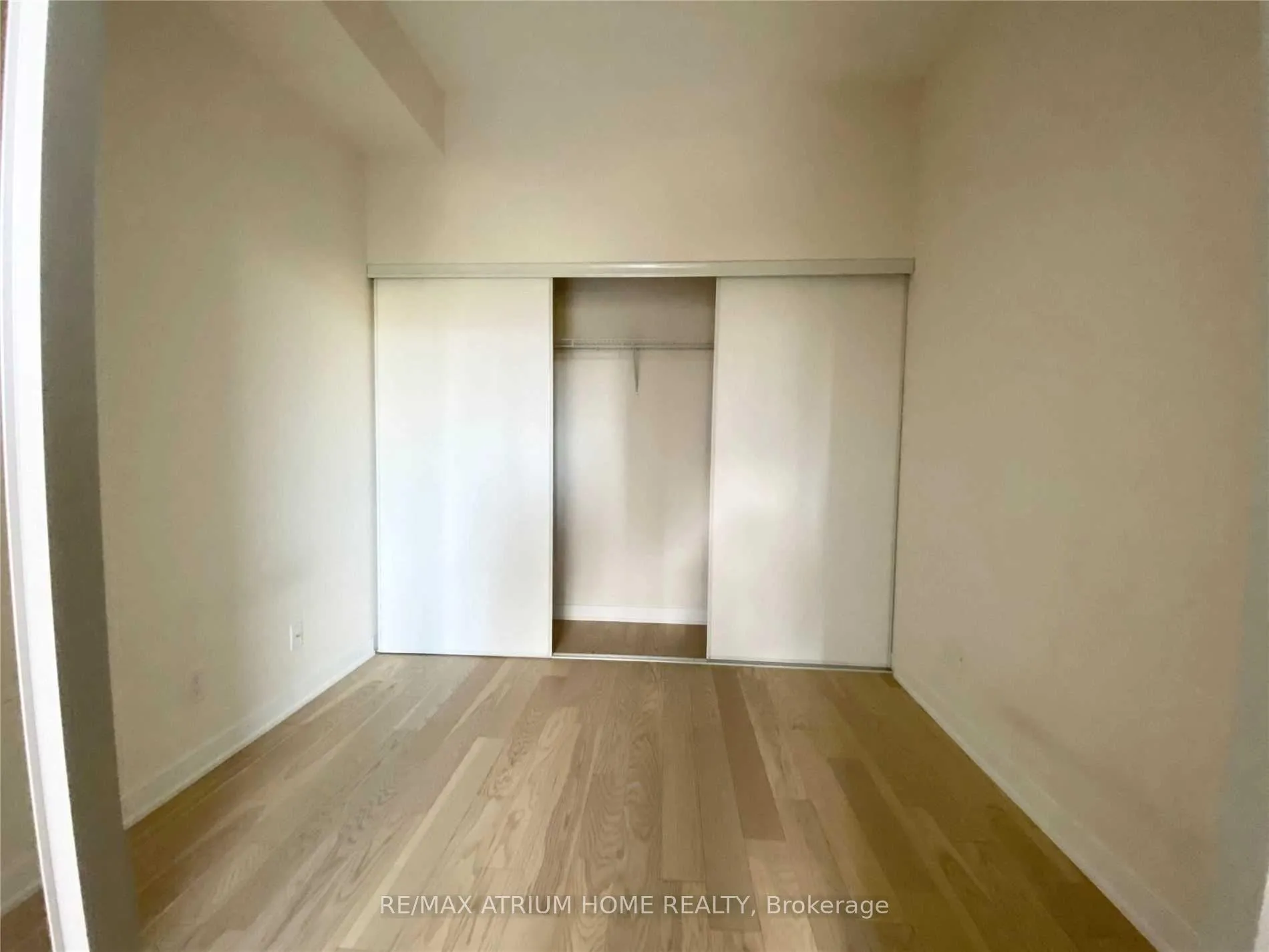 Photo 8 of Unit 806, 17 Dundonald Street, Toronto, Church-Yonge Corridor — HOMEH