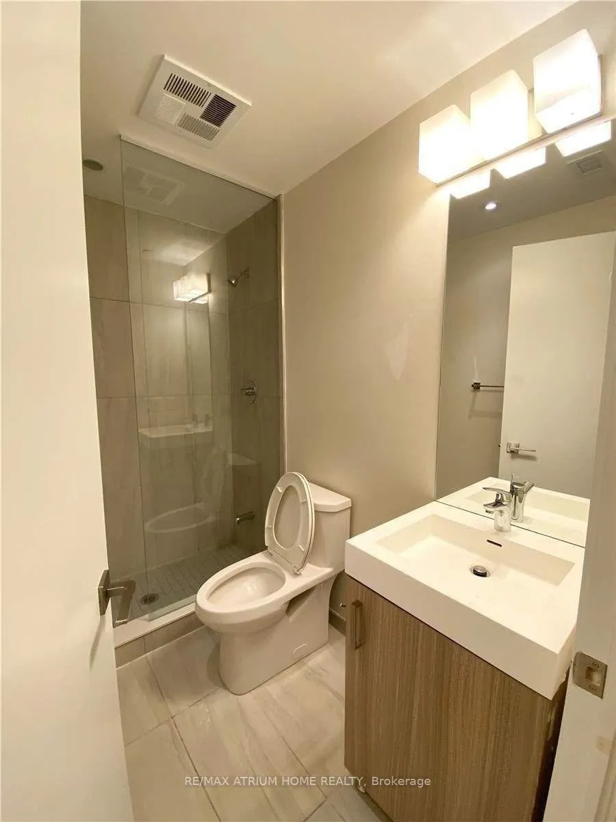 Photo 9 of Unit 806, 17 Dundonald Street, Toronto, Church-Yonge Corridor — HOMEH