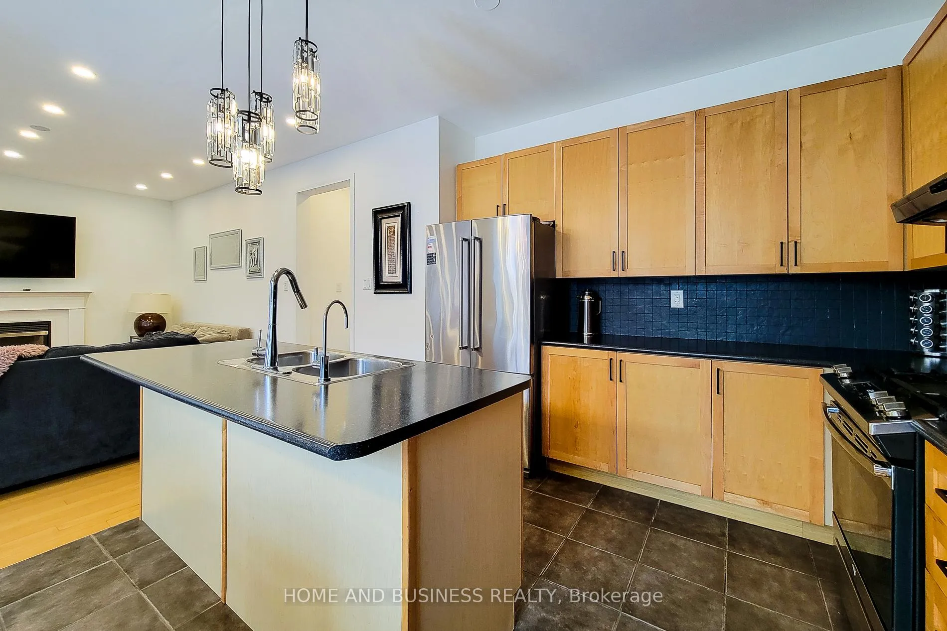 Photo 11 of 913 Mcewan Drive, Milton, Coates — HOMEH