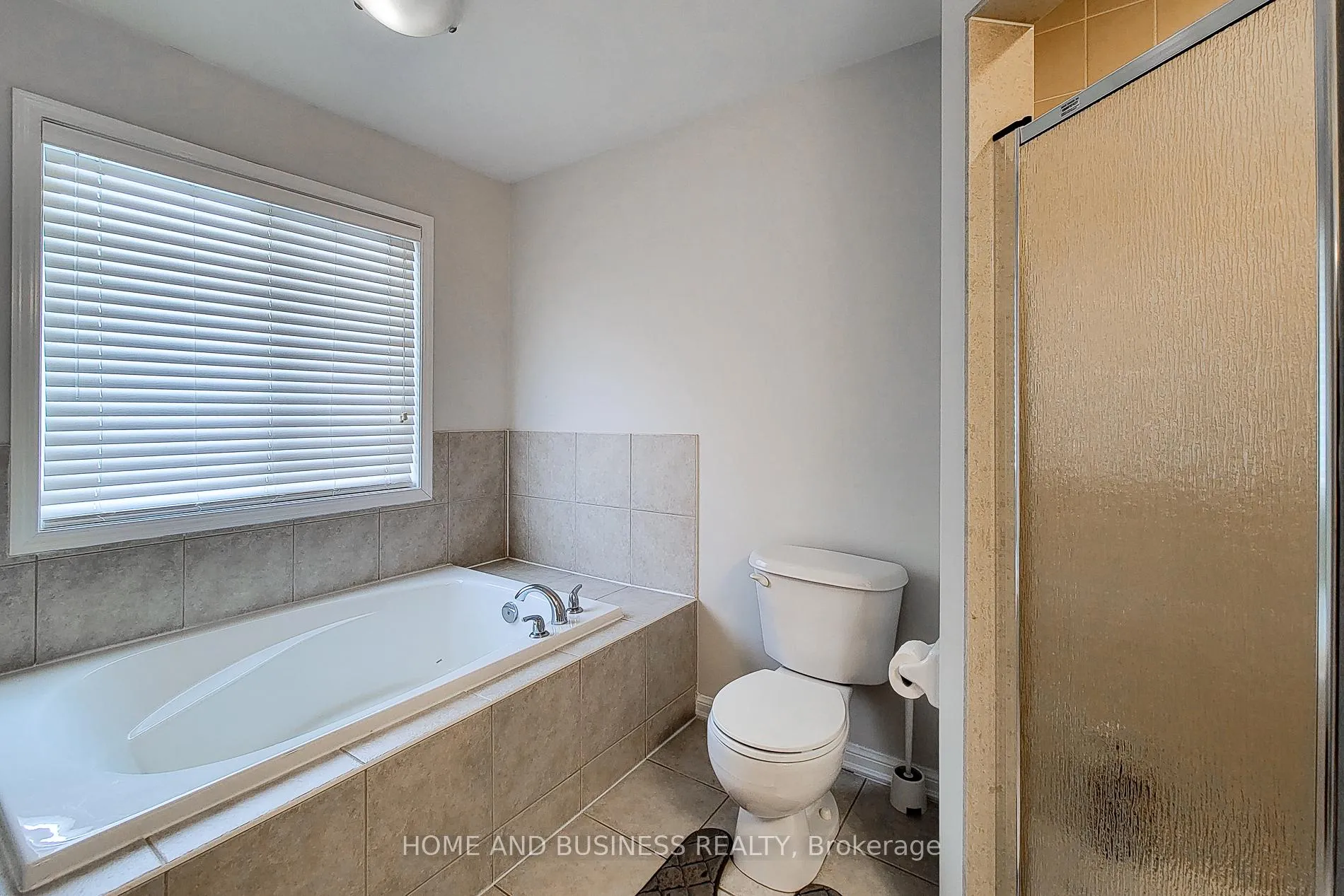 Photo 25 of 913 Mcewan Drive, Milton, Coates — HOMEH