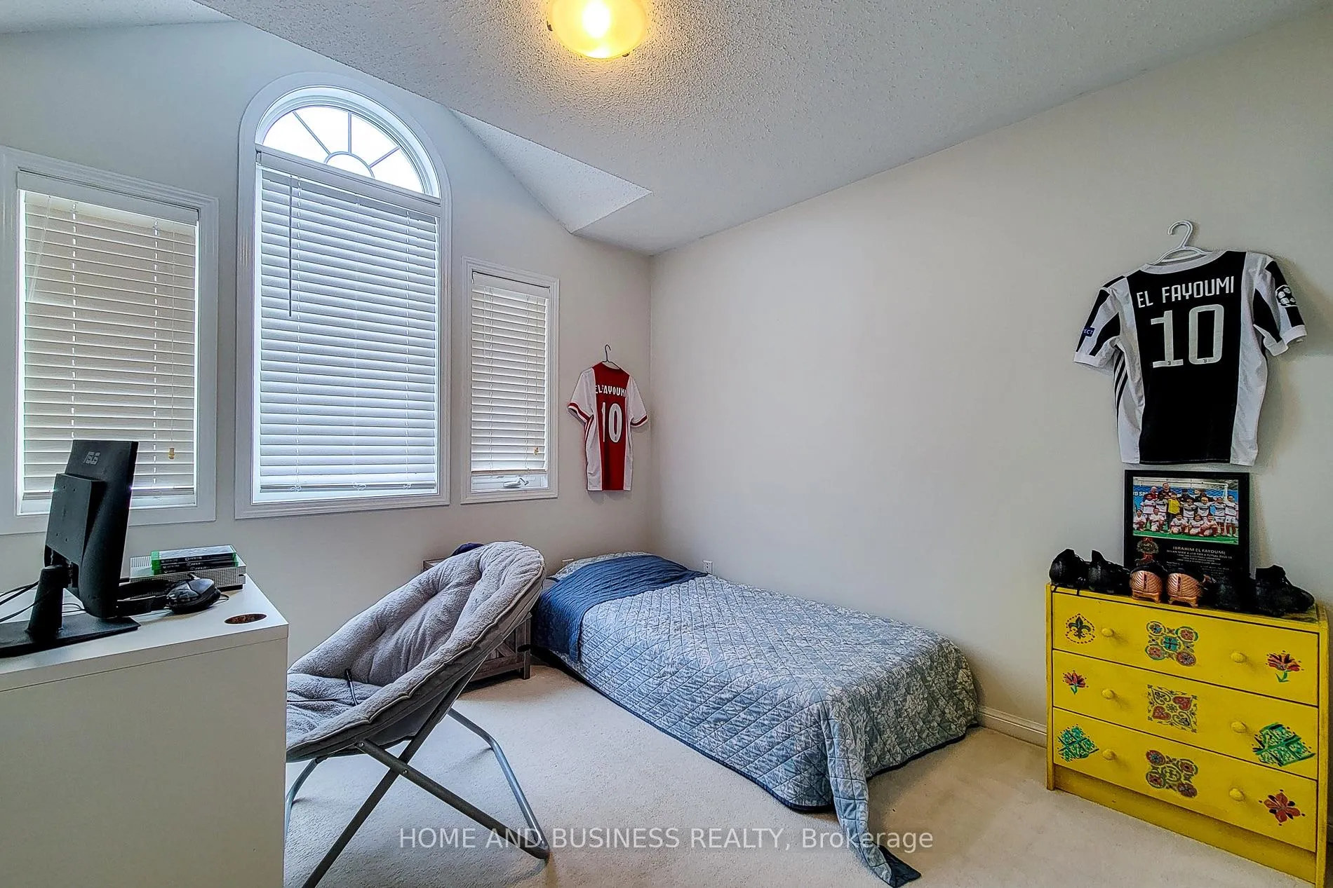 Photo 26 of 913 Mcewan Drive, Milton, Coates — HOMEH