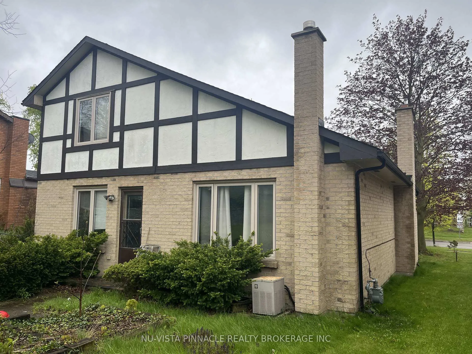 Photo 10 of 101 Castlegrove Boulevard, London, North K — HOMEH