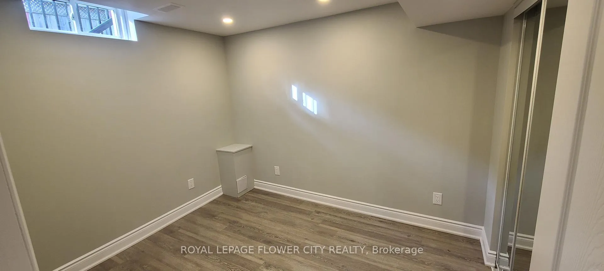 Photo 9 of 13 Tideland Drive, Brampton, Fletcher's Meadow — HOMEH