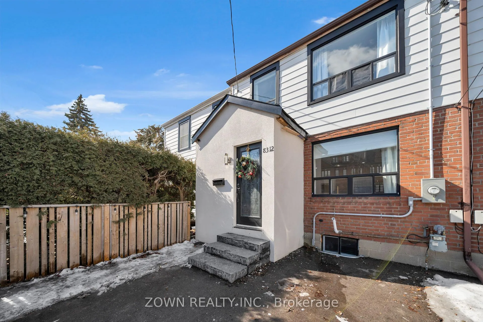 Photo 2 of 8312 Kipling Avenue, Vaughan, West Woodbridge — HOMEH