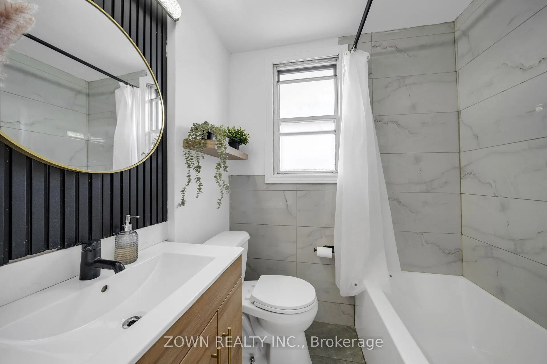 Photo 24 of 8312 Kipling Avenue, Vaughan, West Woodbridge — HOMEH