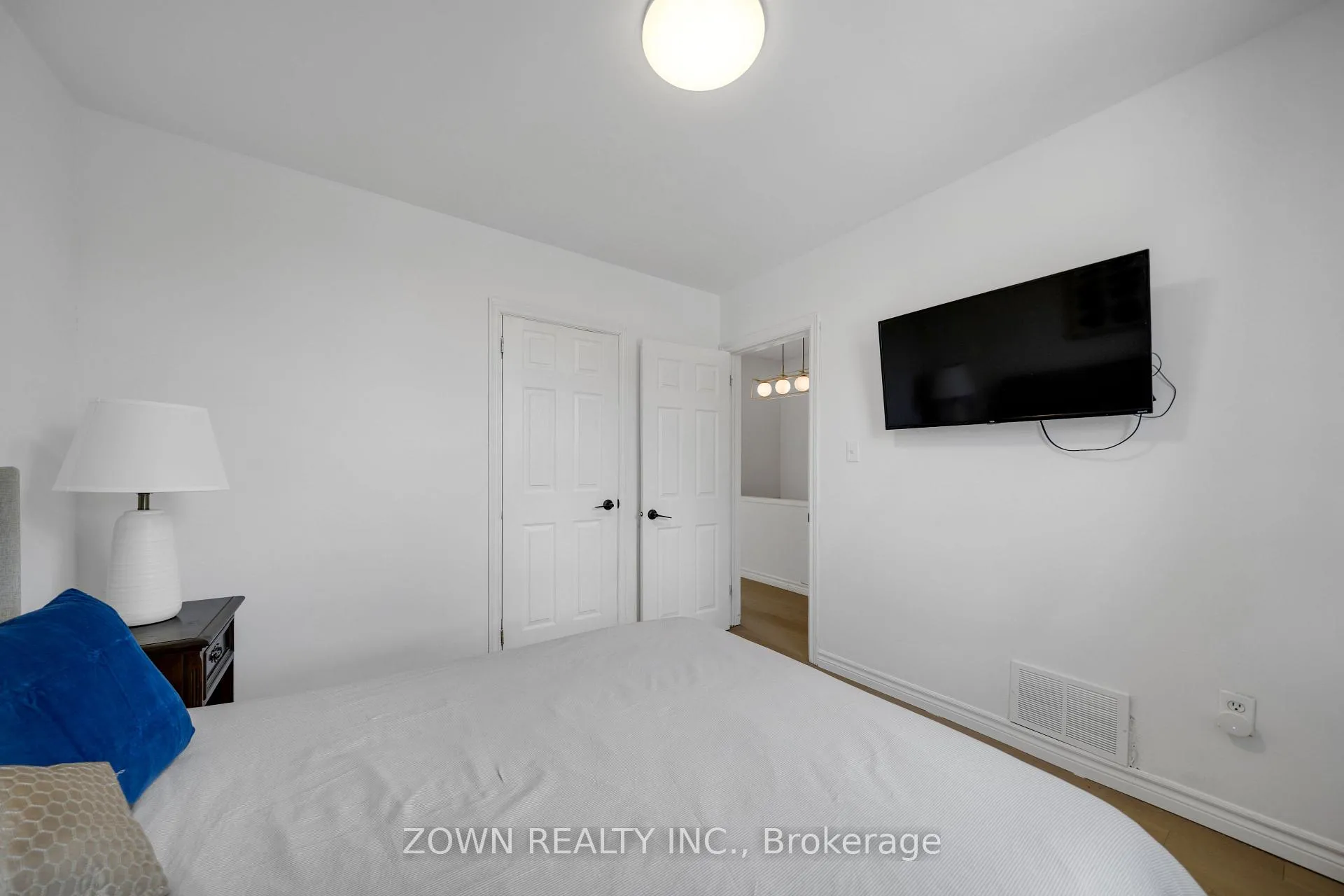 Photo 27 of 8312 Kipling Avenue, Vaughan, West Woodbridge — HOMEH