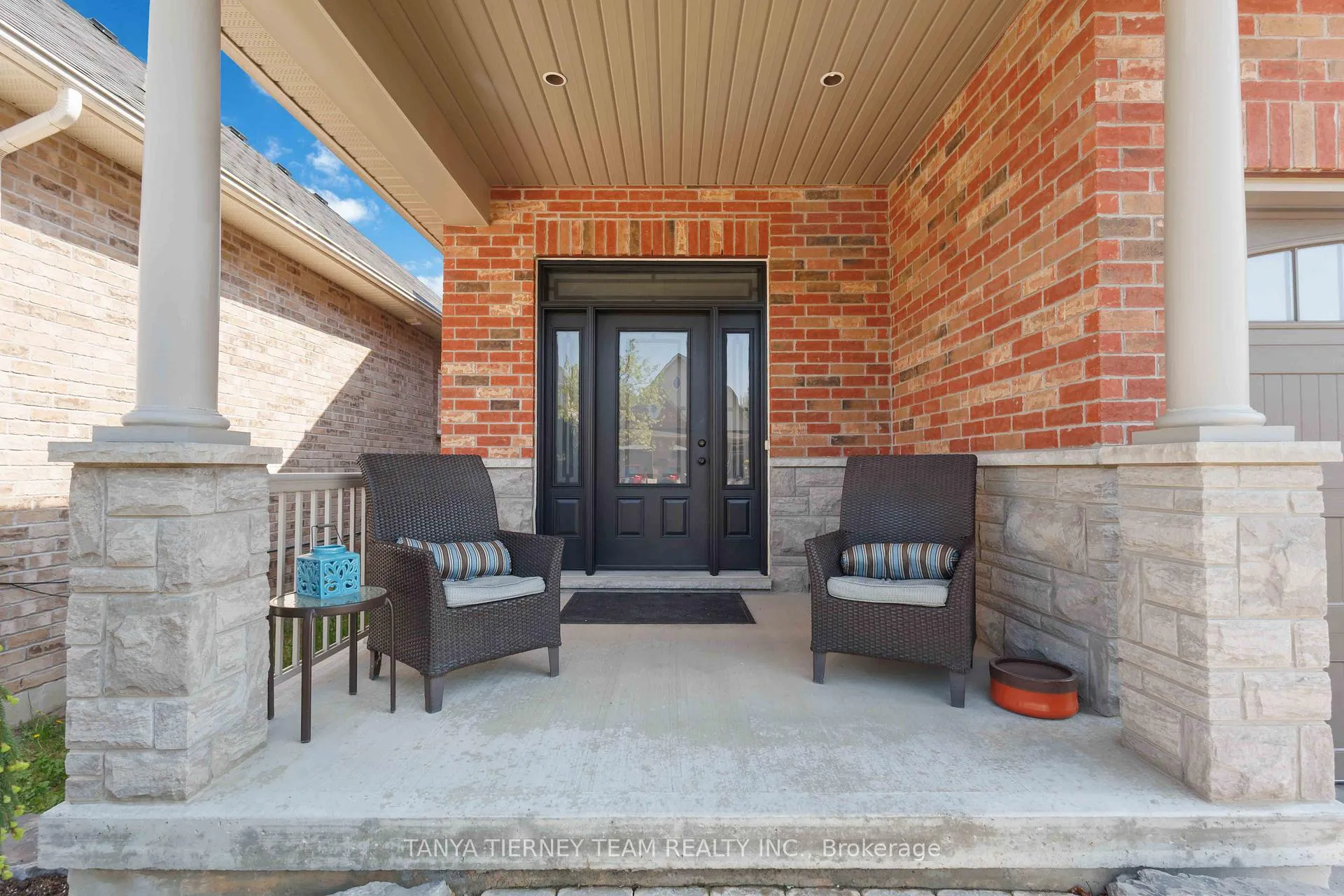 Photo 4 of 37 Nathan Avenue, Whitby, Brooklin — HOMEH
