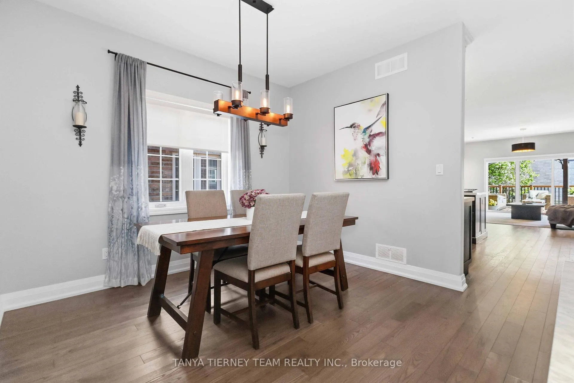 Photo 7 of 37 Nathan Avenue, Whitby, Brooklin — HOMEH