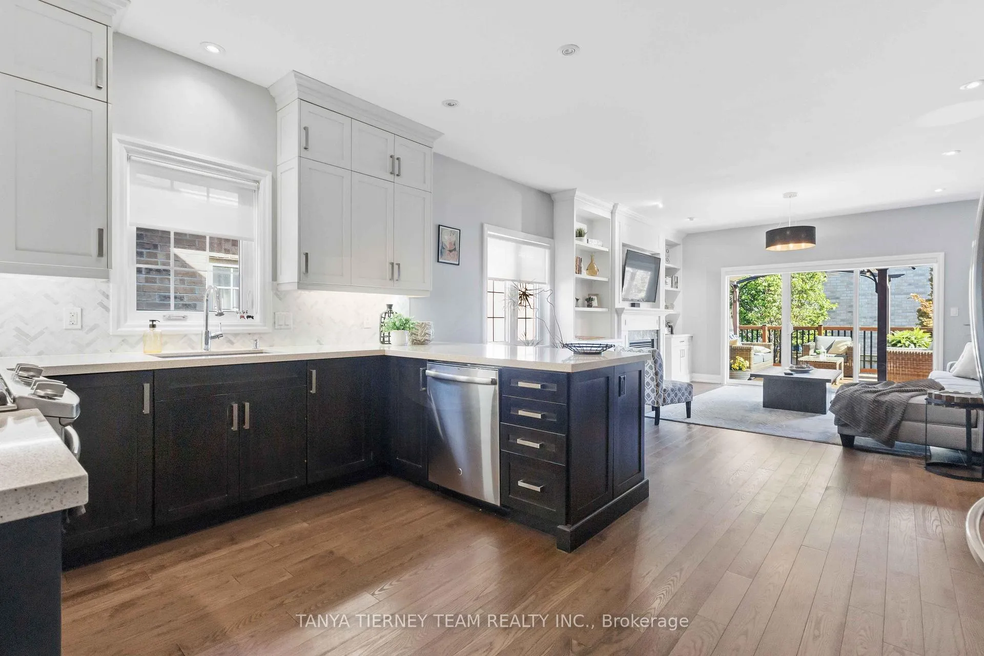 Photo 16 of 37 Nathan Avenue, Whitby, Brooklin — HOMEH
