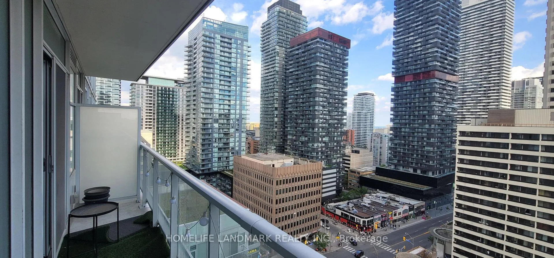 Photo 1 of Unit 1408, 33 Helendale Avenue, Toronto, Yonge-Eglinton — HOMEH