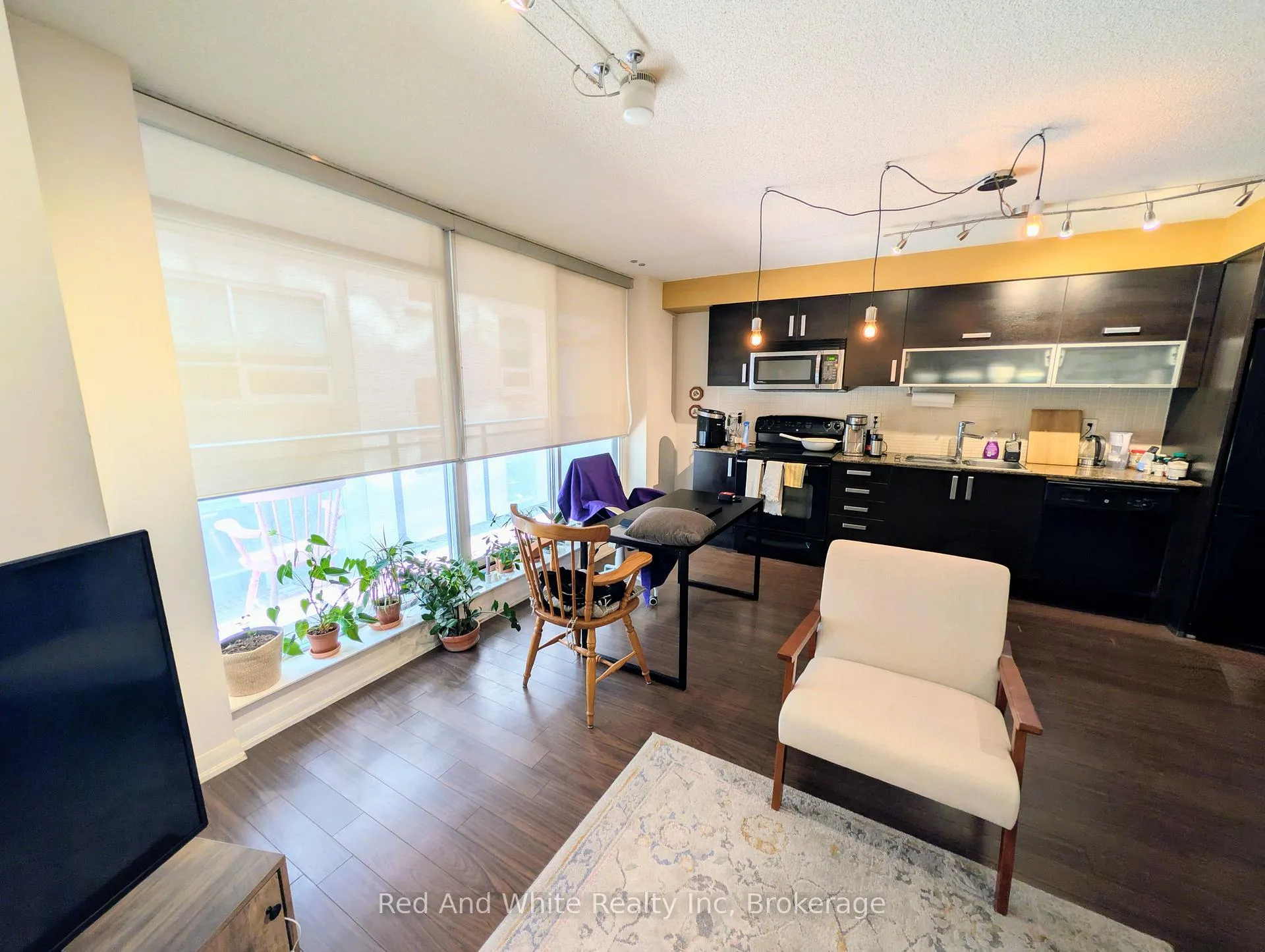 Photo 4 of Unit 401, 205 Frederick Street, Toronto, Moss Park — HOMEH