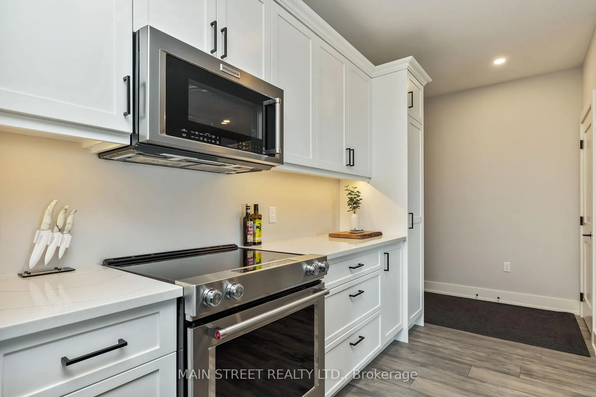 Photo 7 of Unit 203, 20 Salt Dock Road, Parry Sound — HOMEH