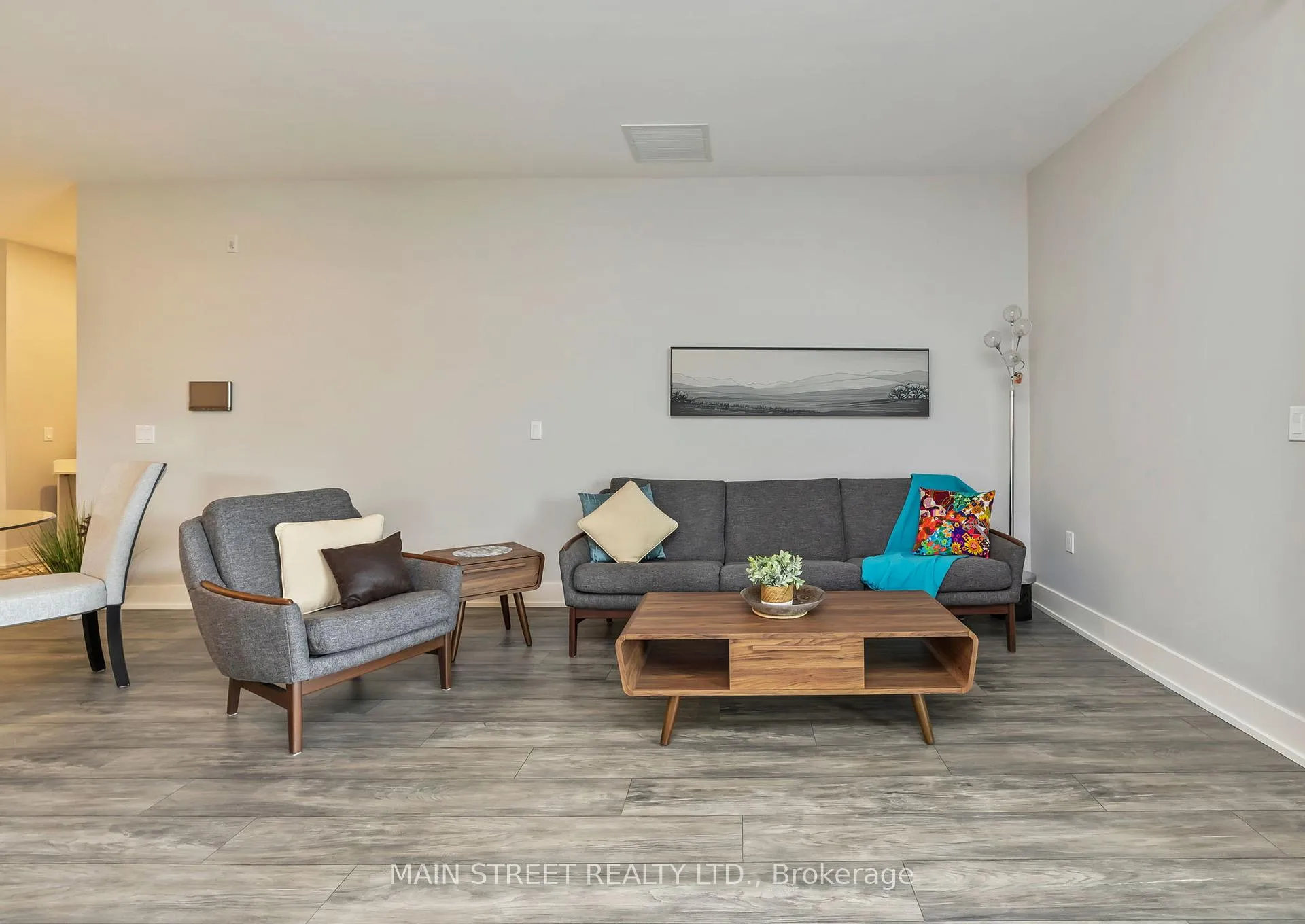 Photo 10 of Unit 203, 20 Salt Dock Road, Parry Sound — HOMEH