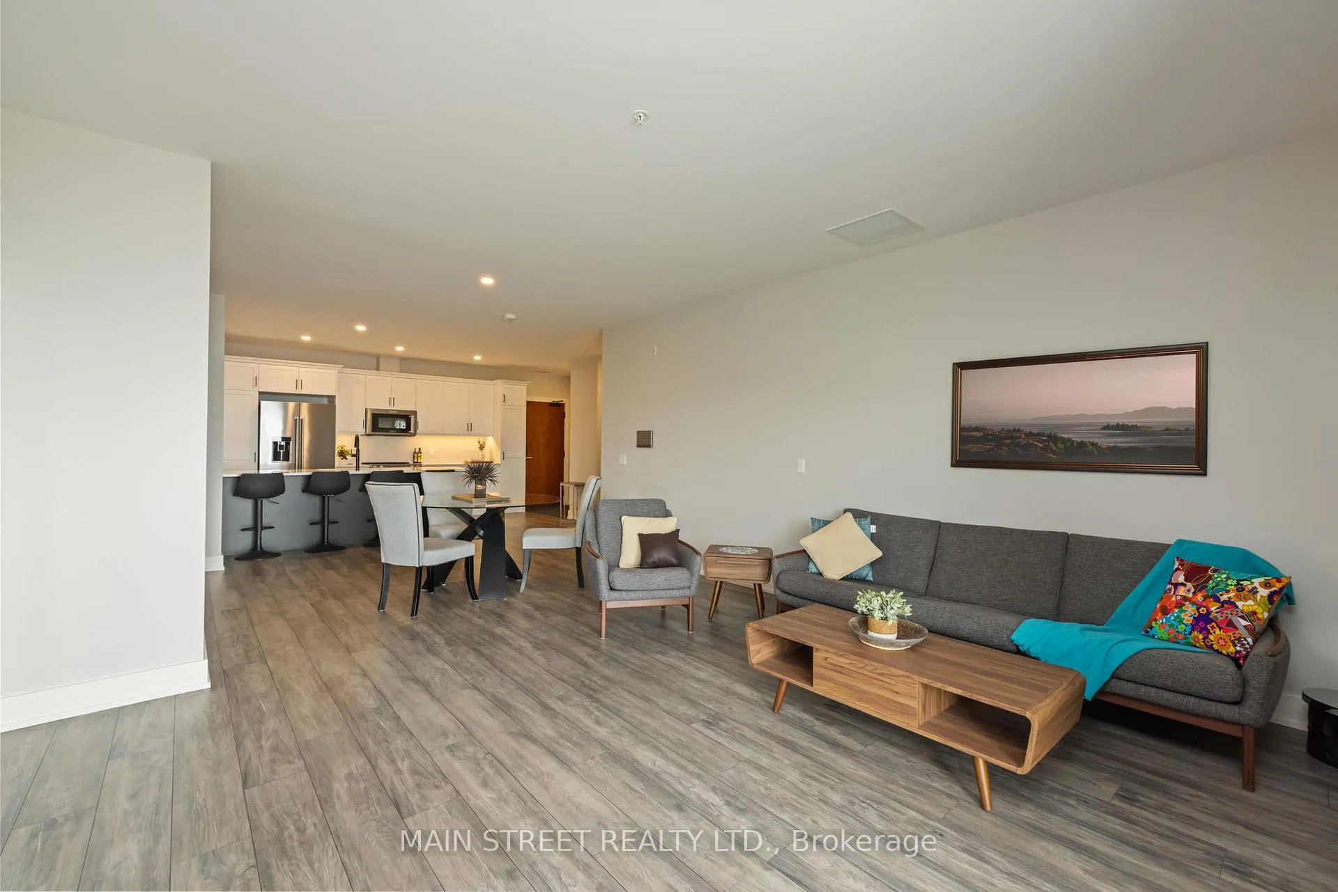Photo 22 of Unit 203, 20 Salt Dock Road, Parry Sound — HOMEH