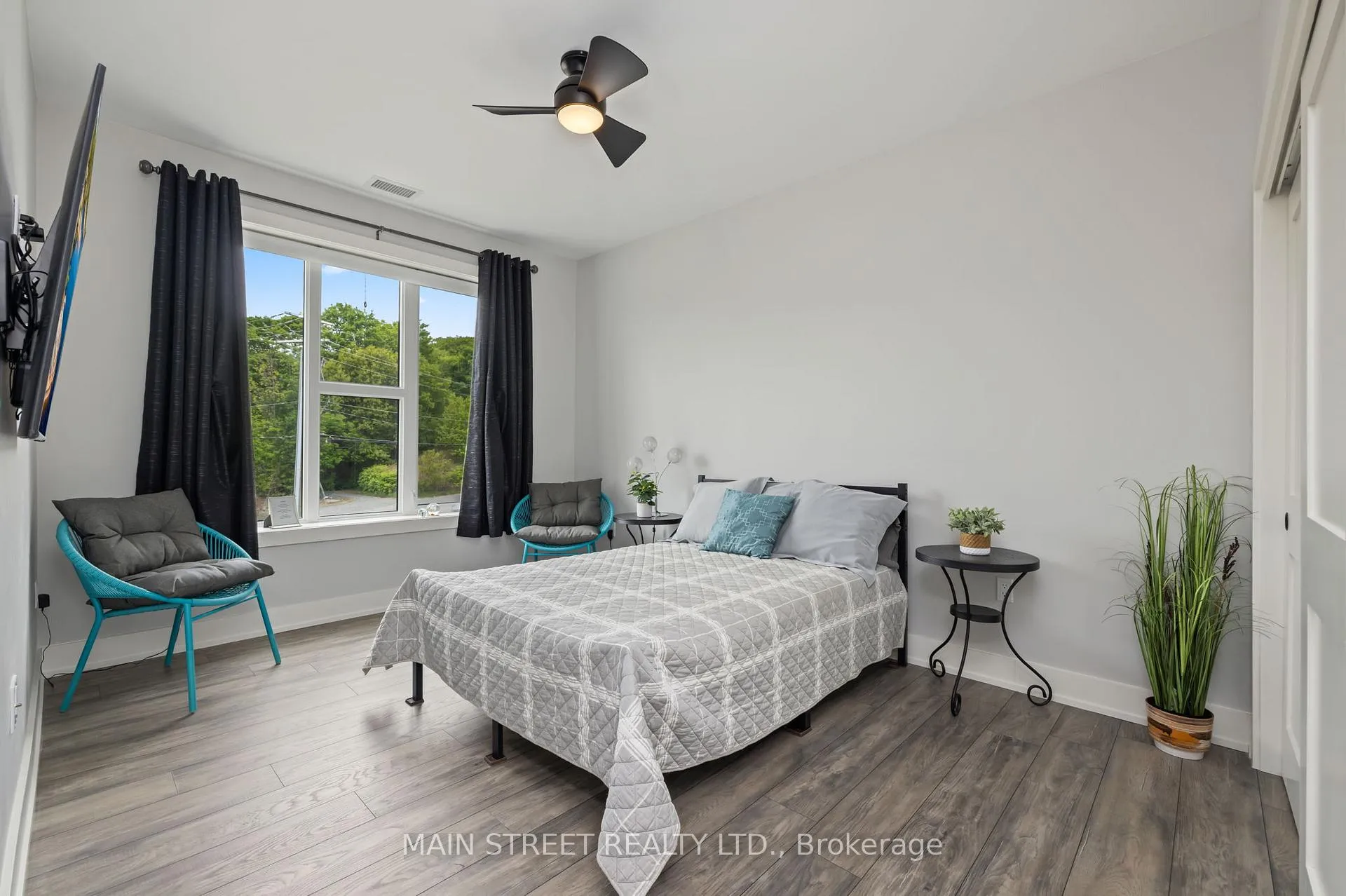 Photo 23 of Unit 203, 20 Salt Dock Road, Parry Sound — HOMEH