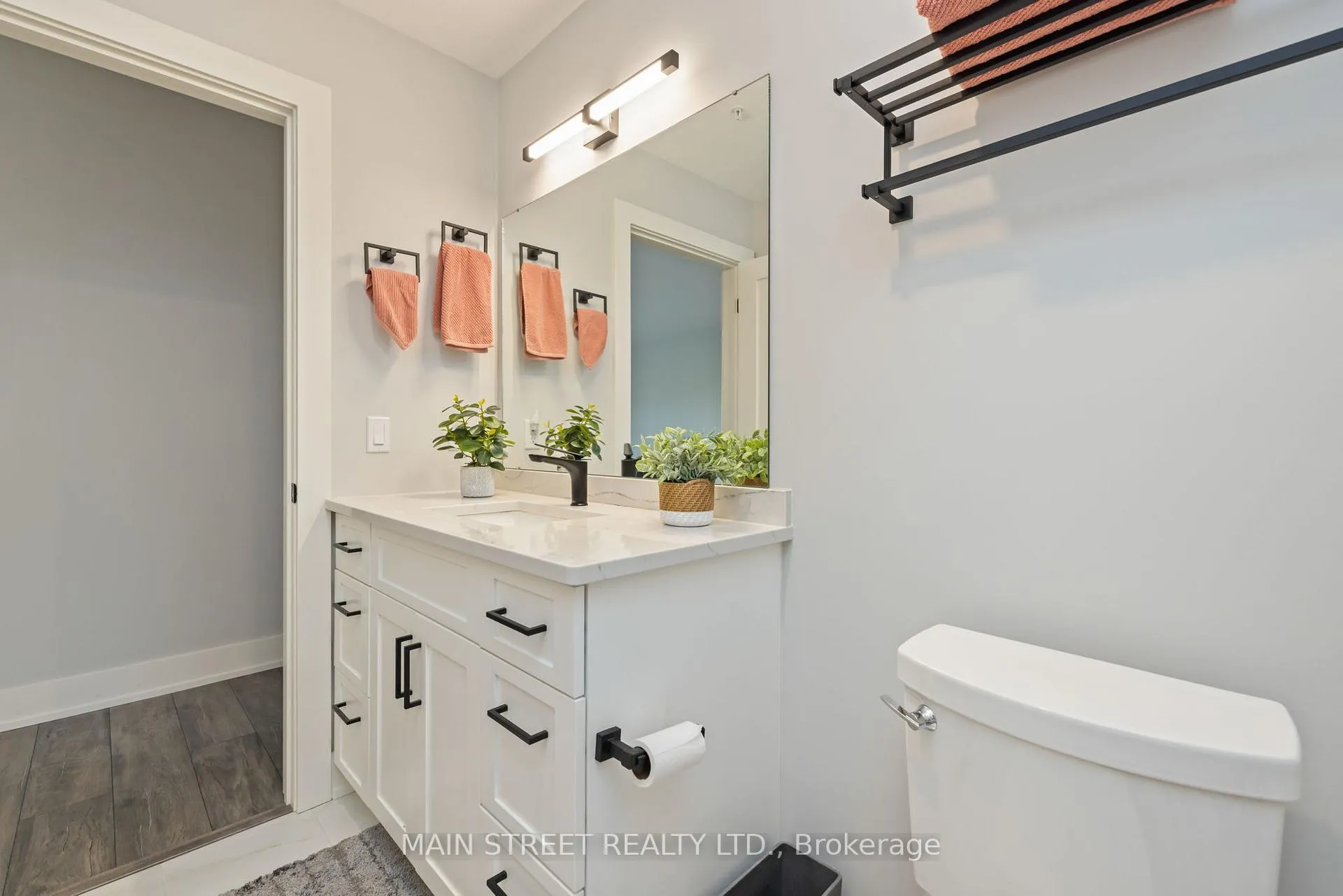 Photo 26 of Unit 203, 20 Salt Dock Road, Parry Sound — HOMEH