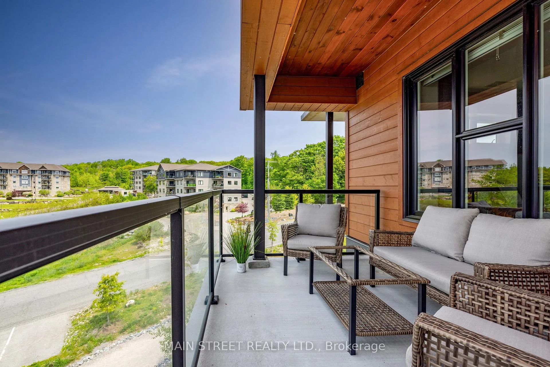 Photo 32 of Unit 203, 20 Salt Dock Road, Parry Sound — HOMEH